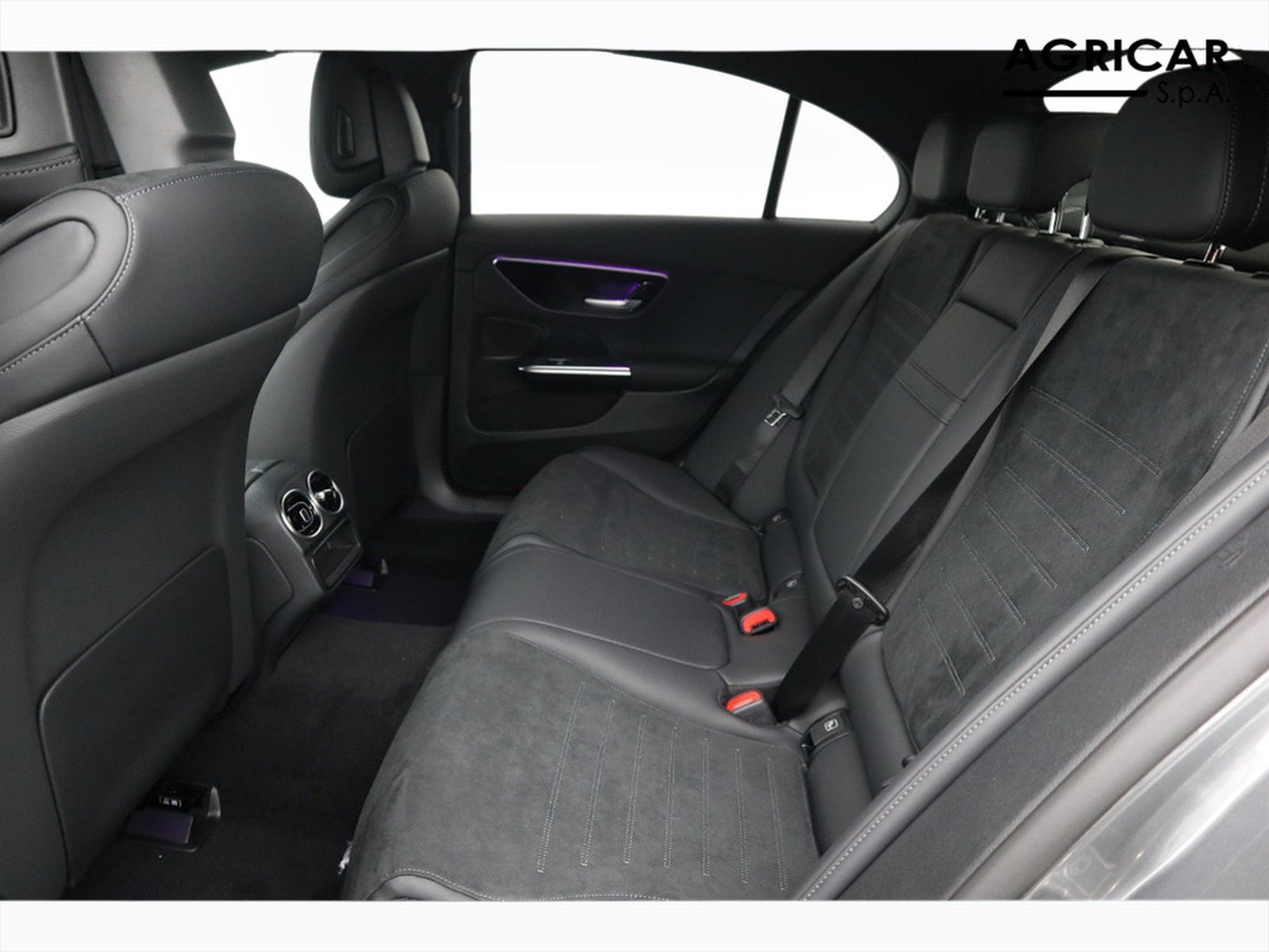 8 - Mercedes Classe C berlina 220 d mild hybrid 200cv amg line advanced 4matic 9g-tronic