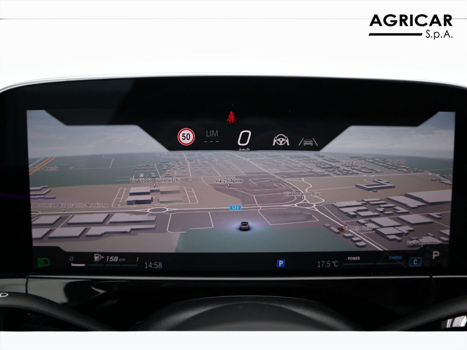 16 - Mercedes Classe E berlina 220 d amg line premium 4matic 9g-tronic