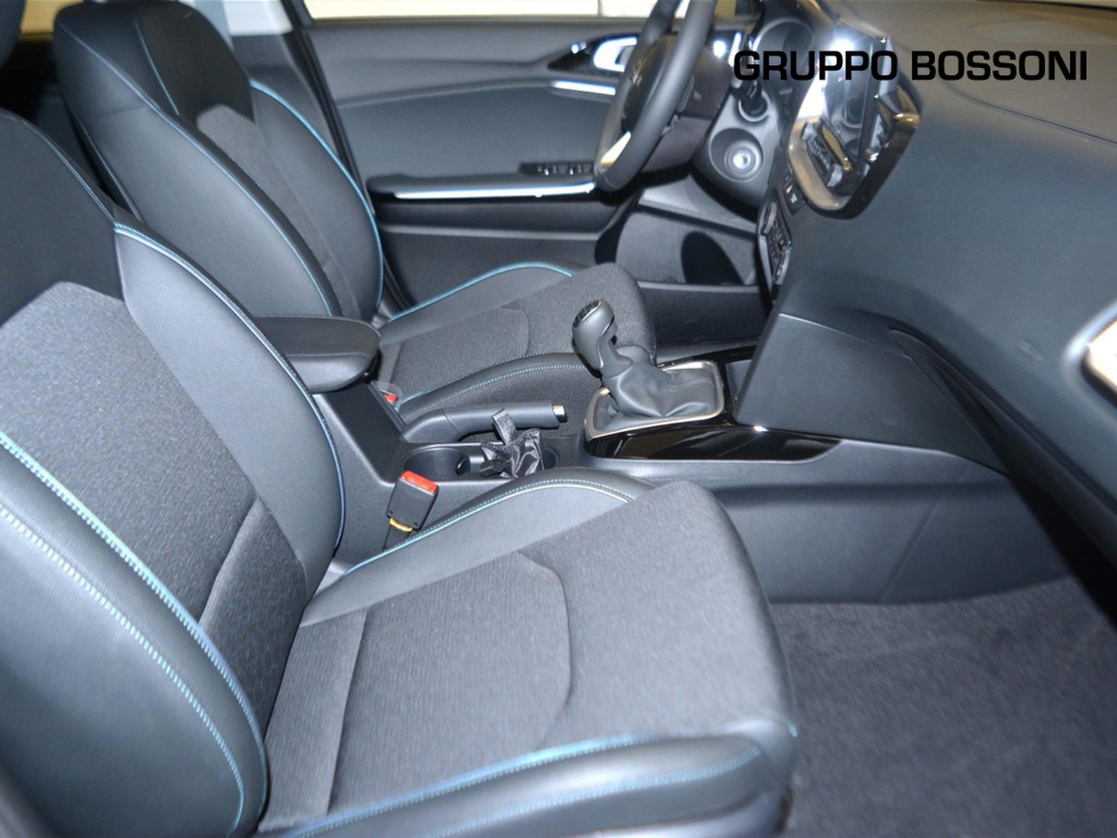 5 - Kia Xceed 1.0 t-gdi gpl 94cv business mt