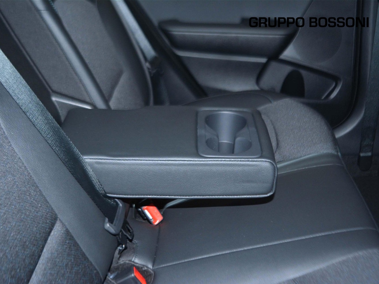 6 - Kia Xceed 1.0 t-gdi gpl 94cv business mt