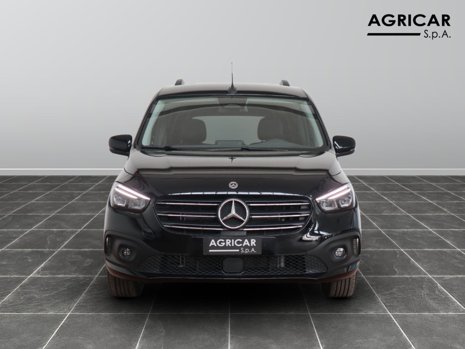 2 - Mercedes Vans Classe T long 160 d