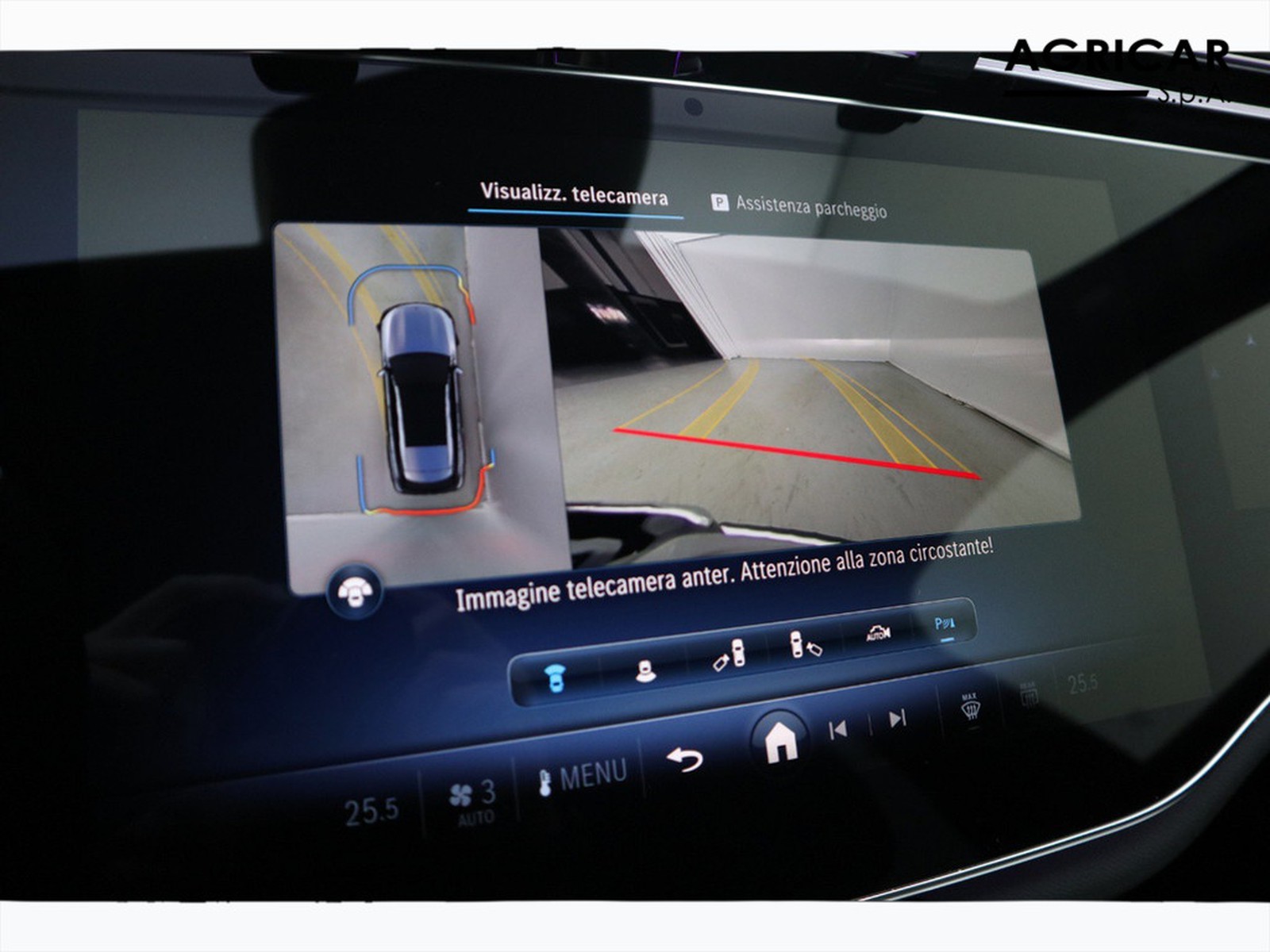 12 - Mercedes Classe E station wagon 220 d amg line premium 4matic 9g-tronic