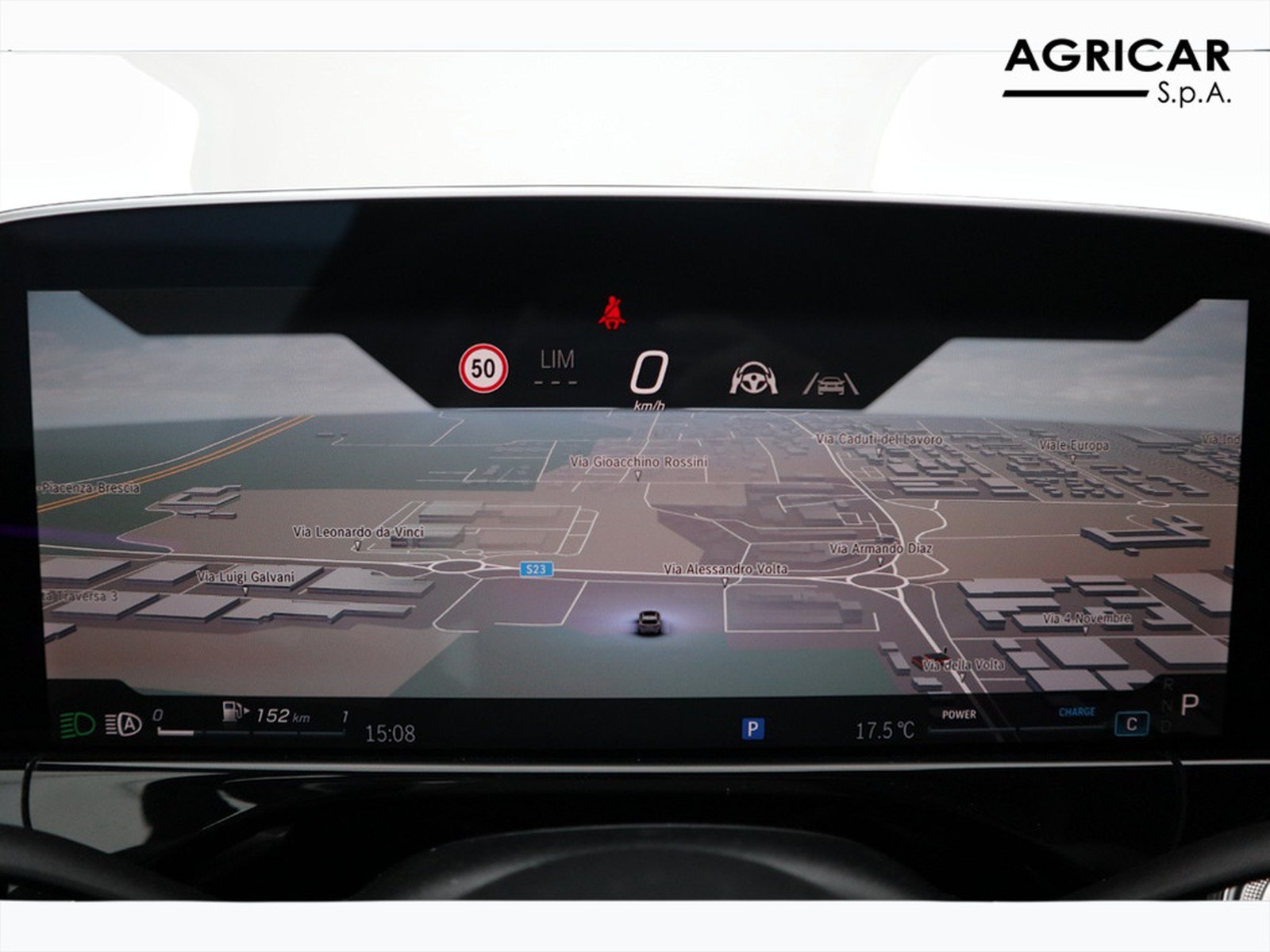 16 - Mercedes Classe E station wagon 220 d amg line premium 4matic 9g-tronic