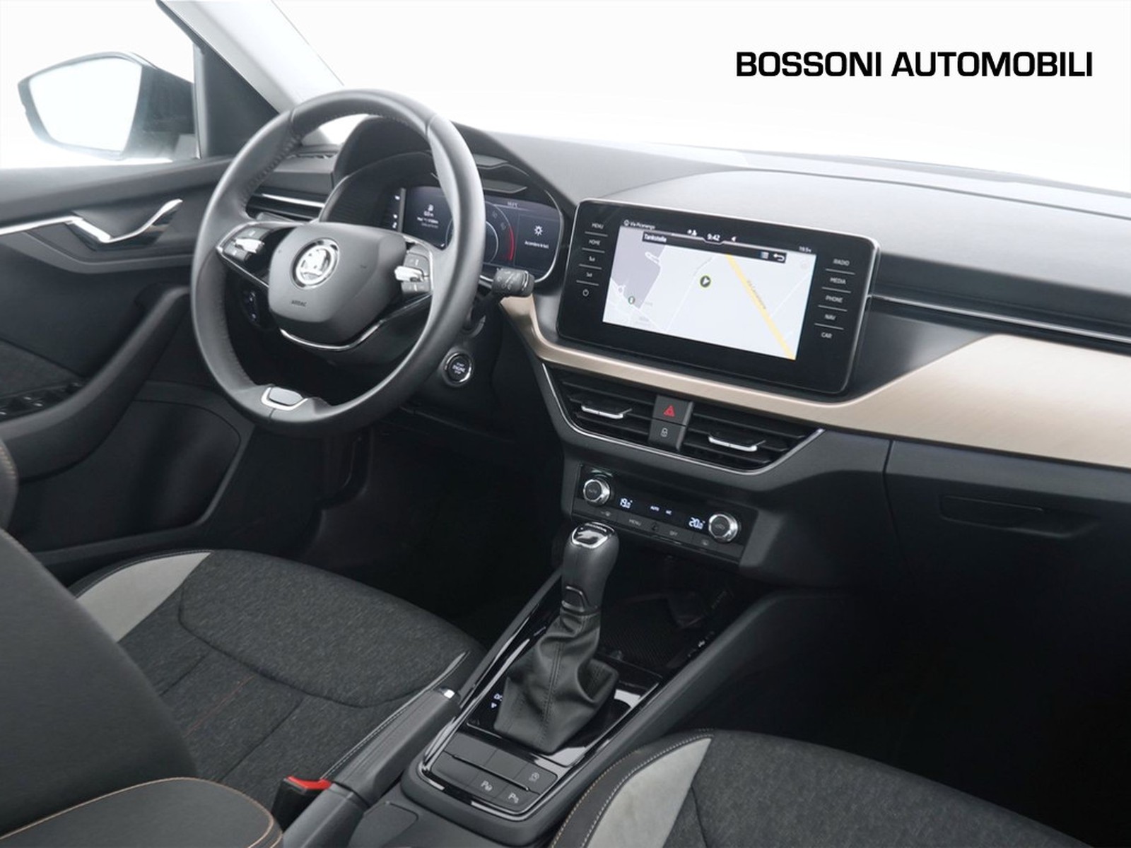 6 - Skoda Kamiq 1.5 tsi act 150cv dark shade dsg