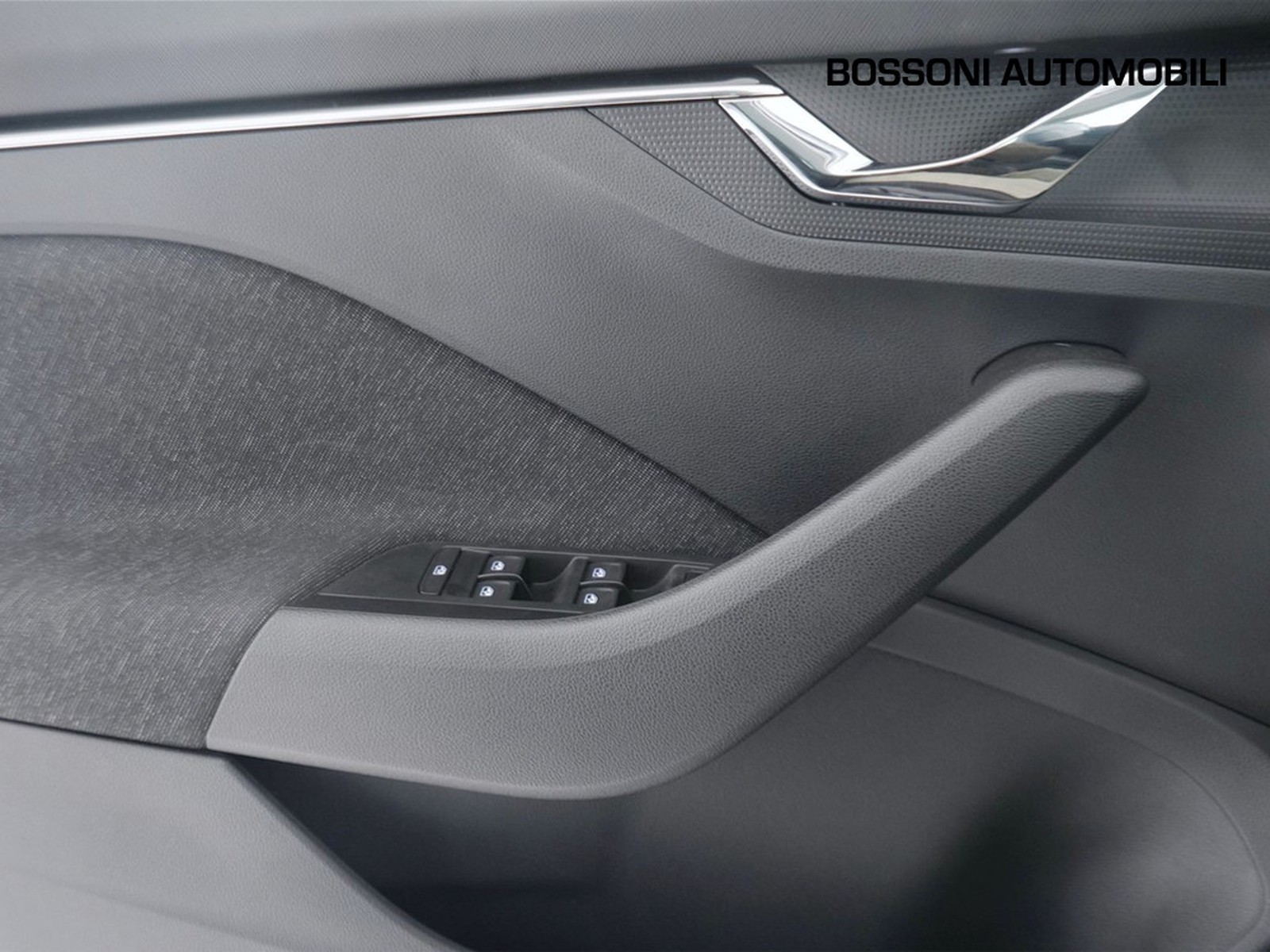 17 - Skoda Kamiq 1.5 tsi act 150cv dark shade dsg