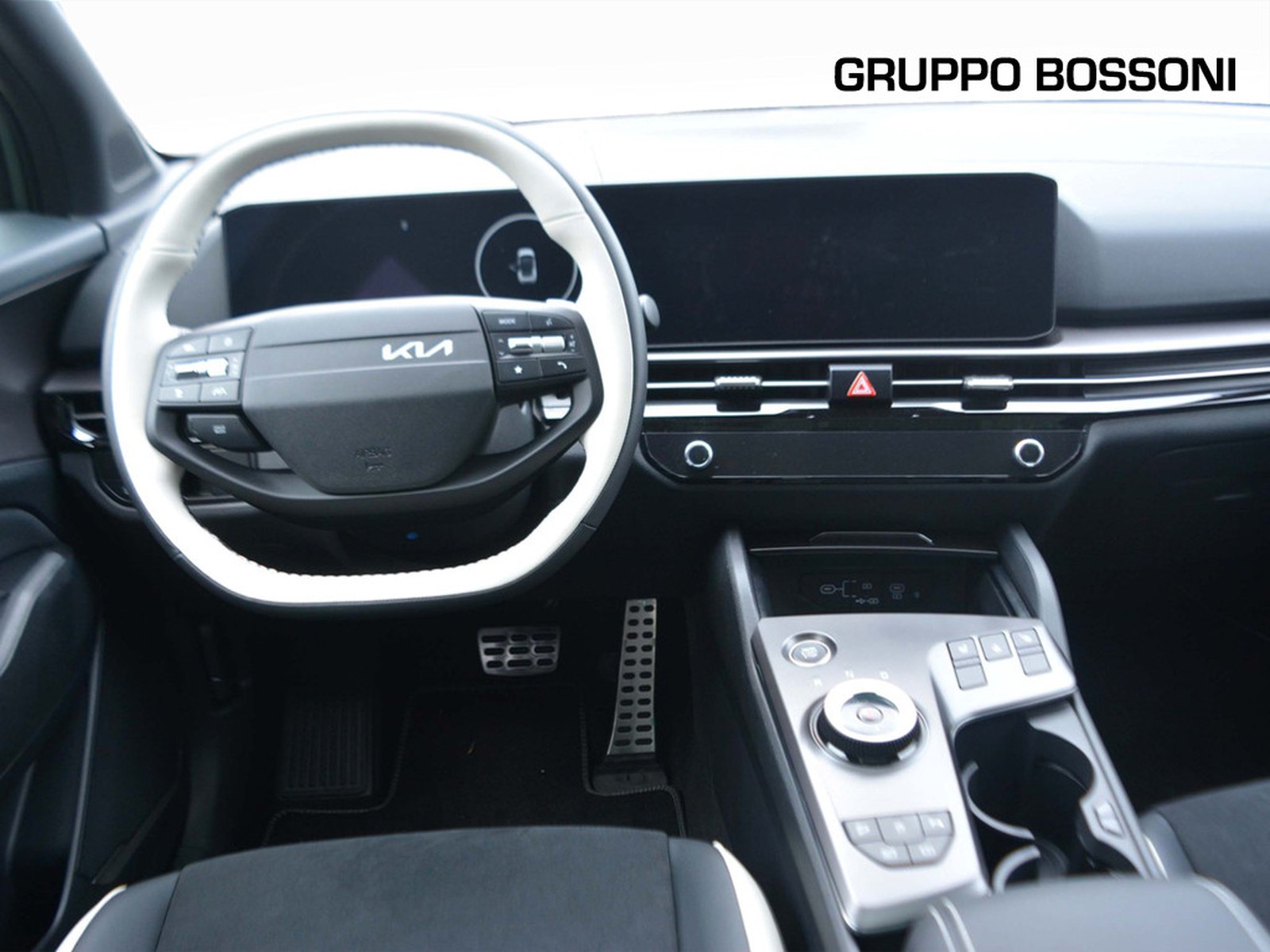 9 - Kia Sportage 1.6 crdi mhev gt-line sunroof pack dct7