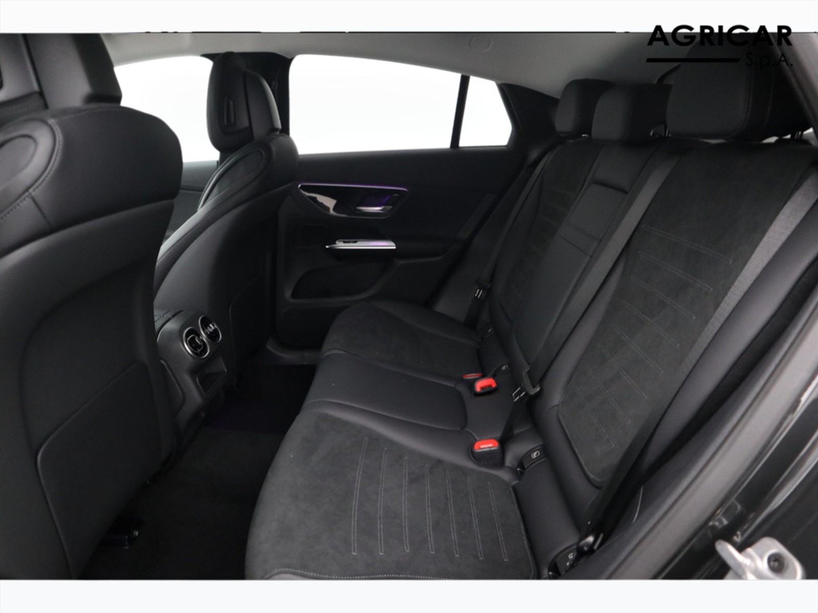 8 - Mercedes GLC coupe 300 de plug in hybrid amg line advanced tech 4matic 9g-tronic