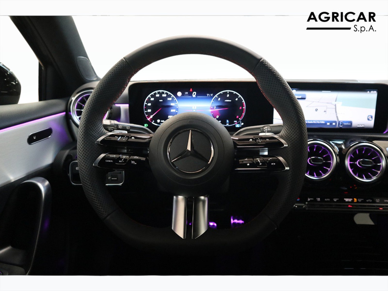 17 - Mercedes Classe A 200 d amg line premium speedshift dct amg 8g