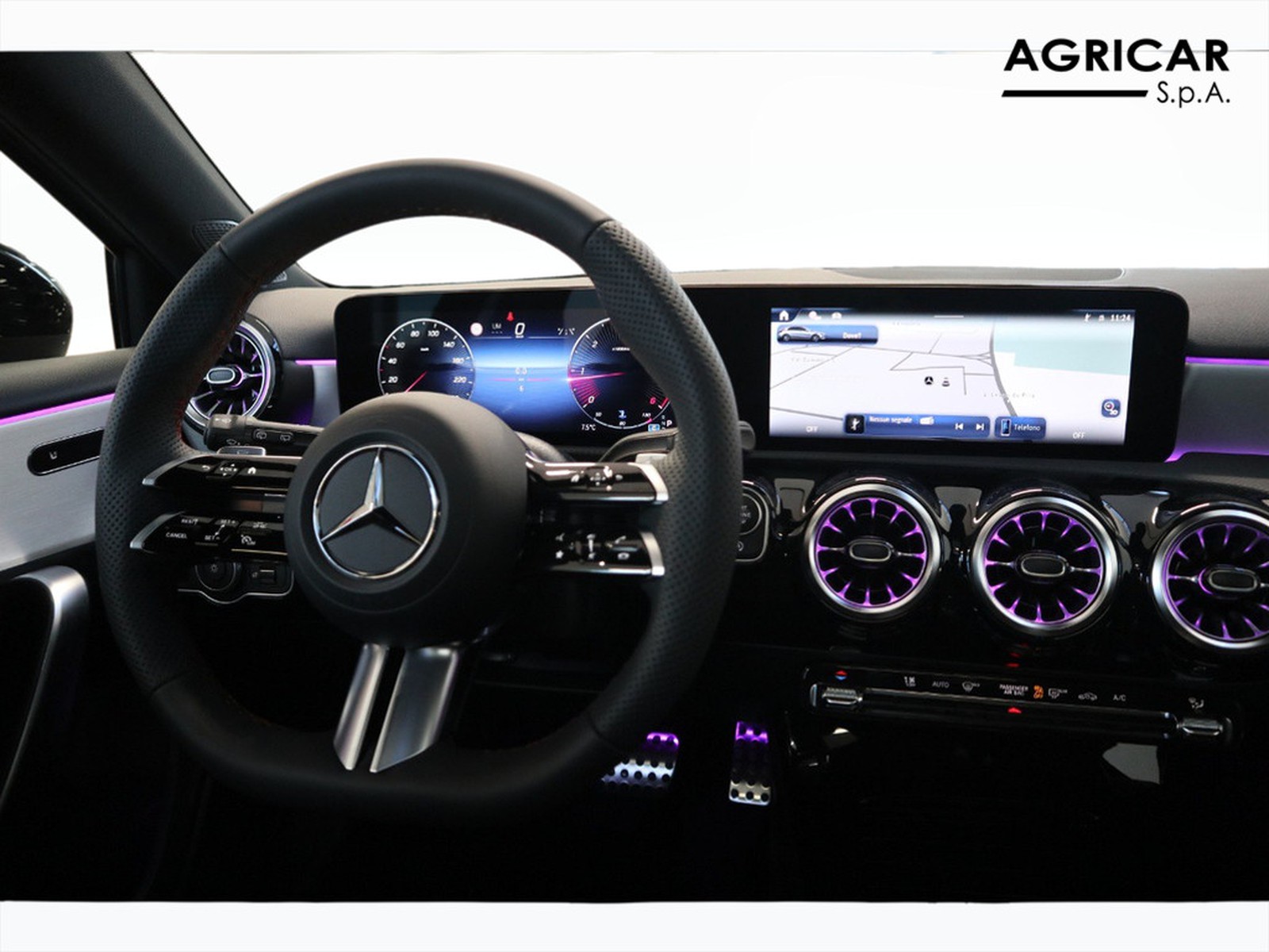 12 - Mercedes Classe A 180 d amg line advanced plus speedshift dct amg 8g