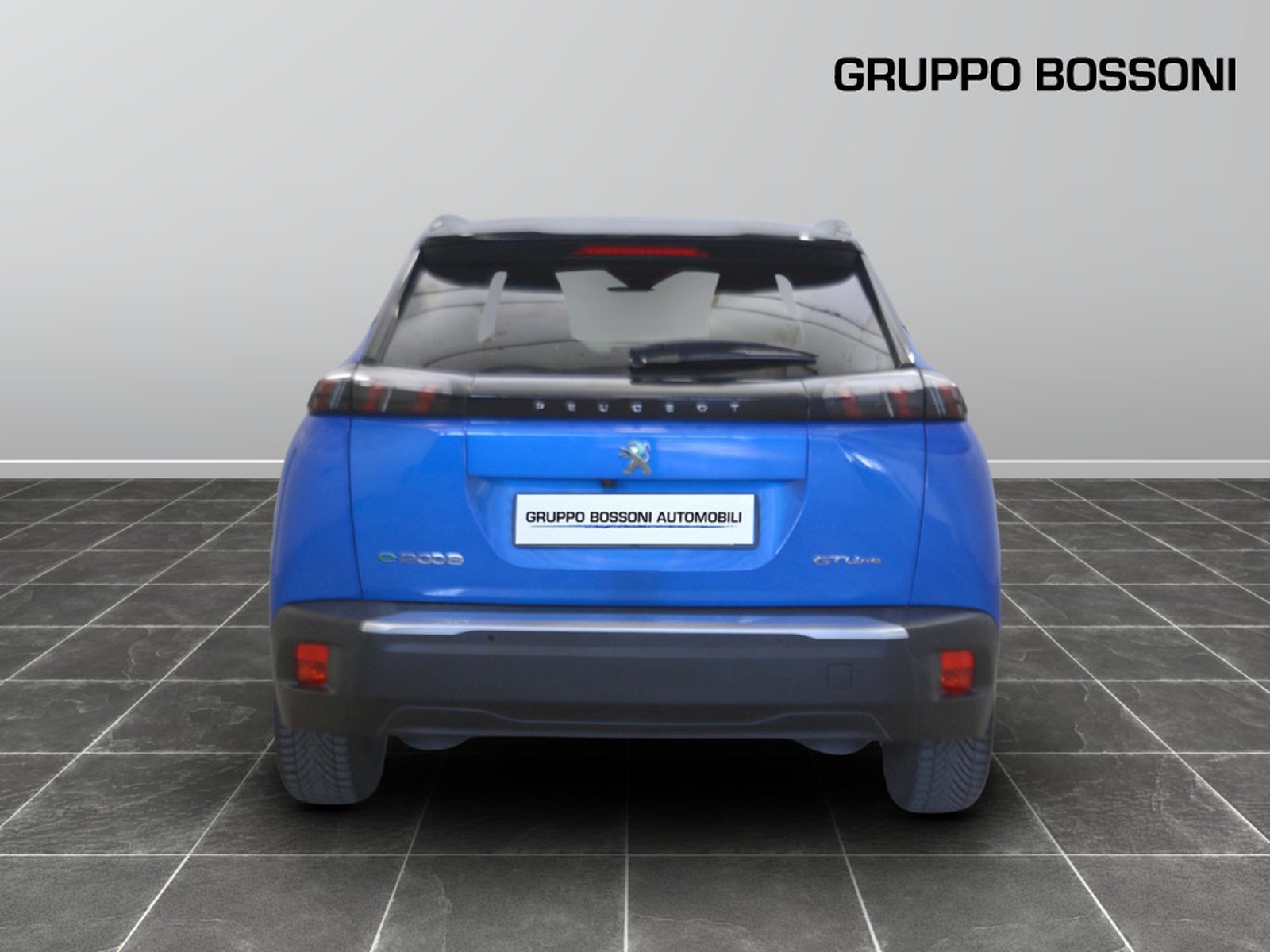 4 - Peugeot e-2008 100kw gt line