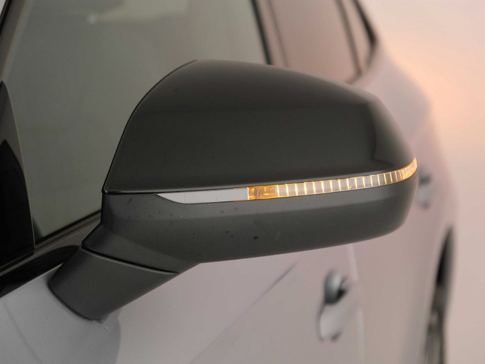 41 - Audi Q5 sportback 40 2.0 tdi mhev 12v s line quattro s tronic