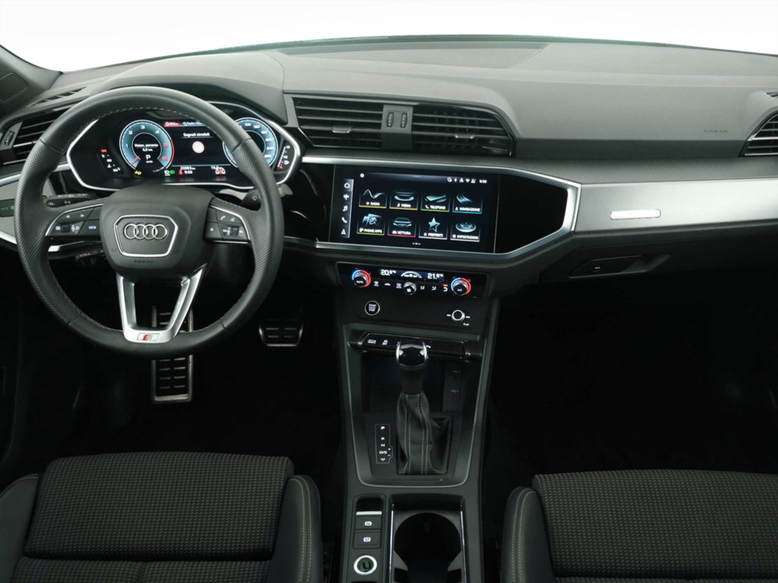 17 - Audi Q3 sportback 35 2.0 tdi s line edition s tronic