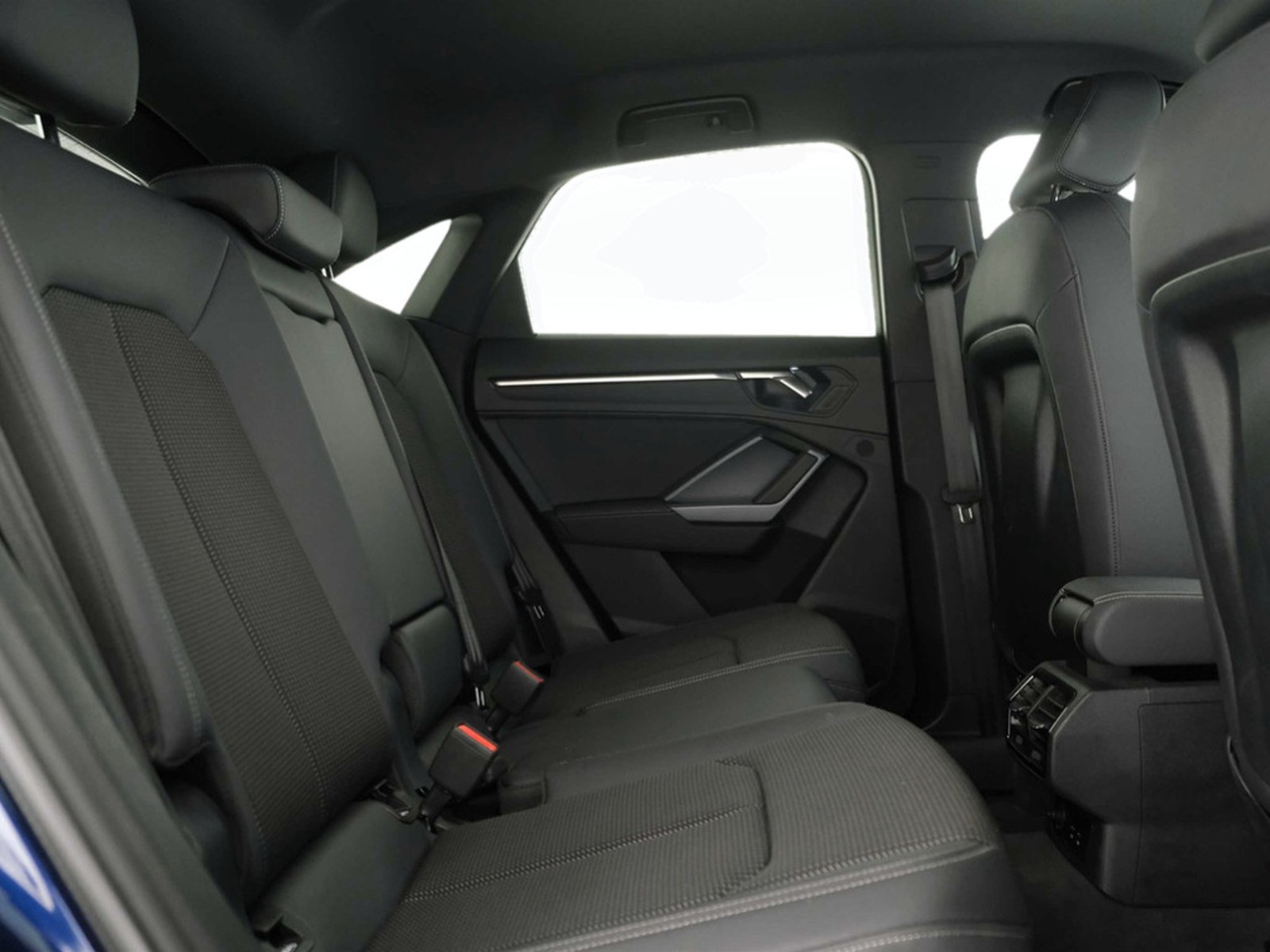 35 - Audi Q3 sportback 35 2.0 tdi s line edition s tronic