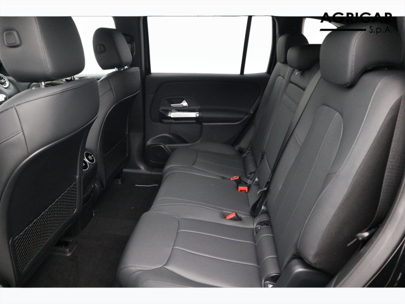 8 - Mercedes EQB 250+ progressive advanced