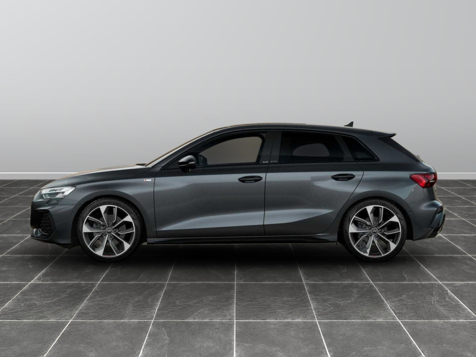 3 - Audi A3 sportback 2.0 tdi 150cv s line edition s tronic