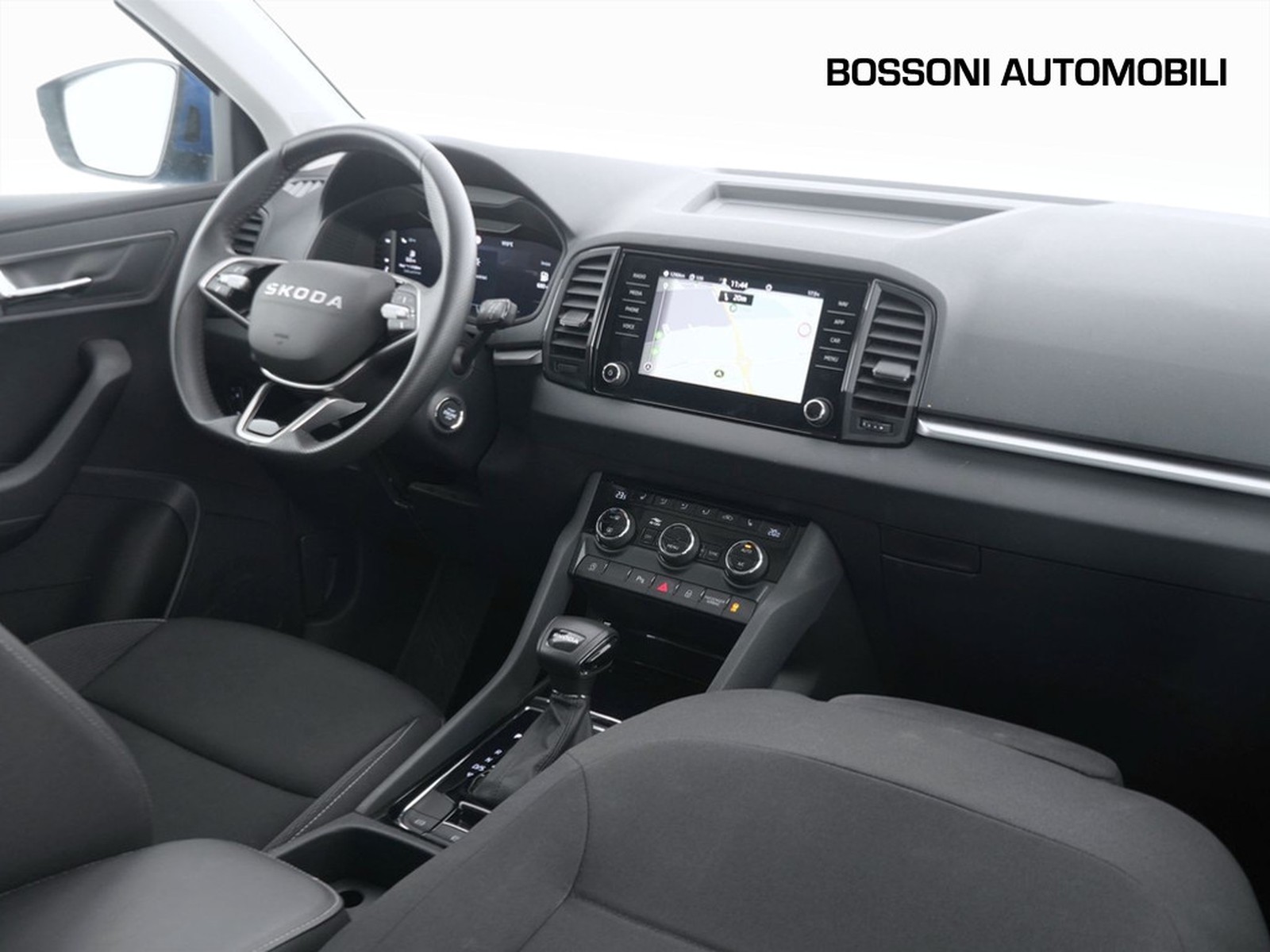 6 - Skoda Karoq 1.5 tsi act executive dsg