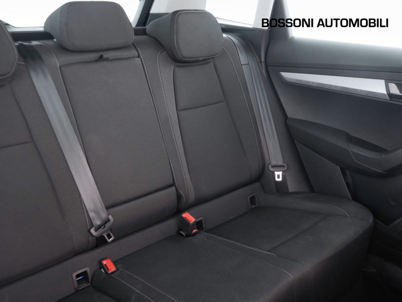 21 - Skoda Karoq 1.5 tsi act executive dsg