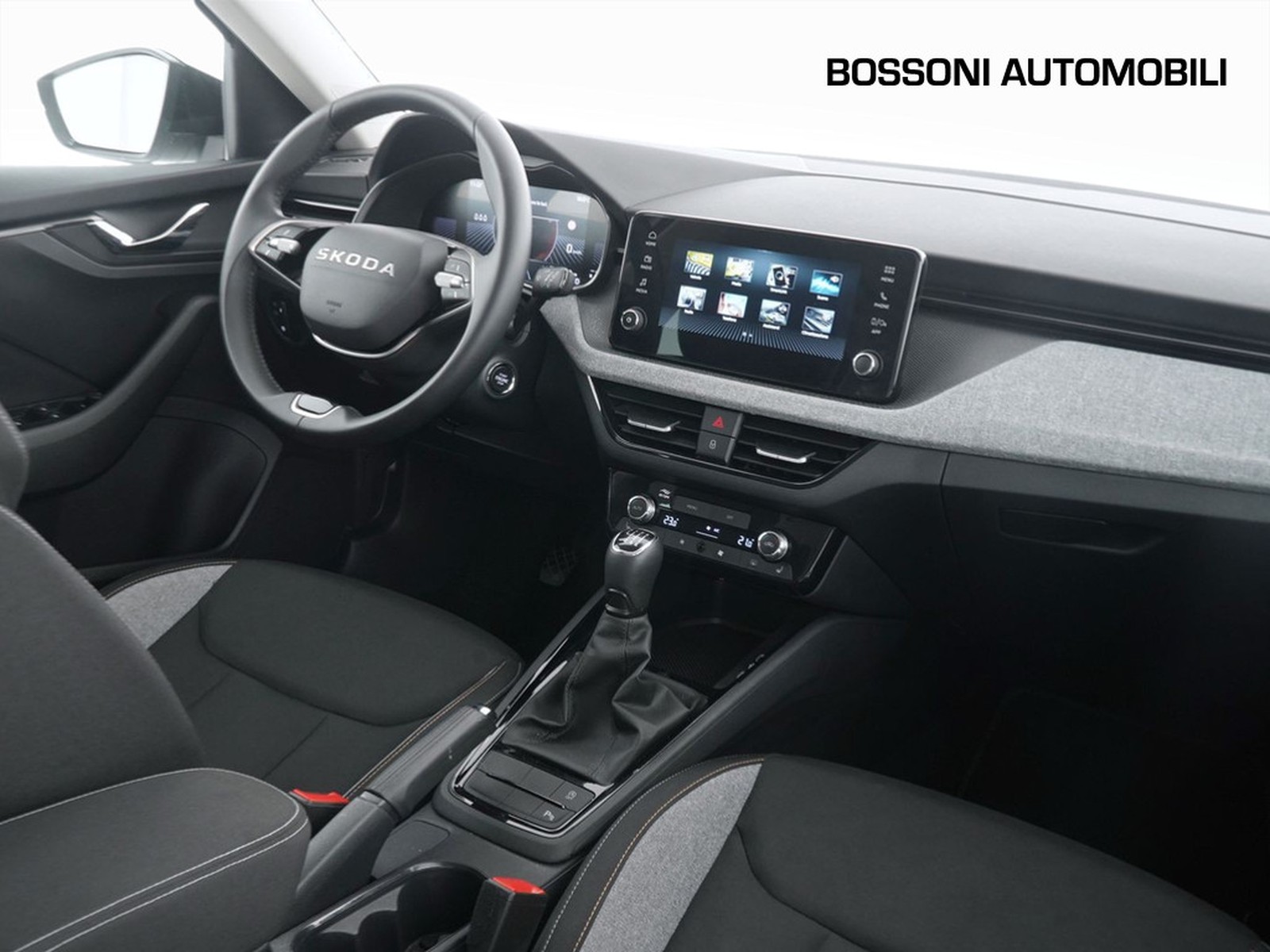 6 - Skoda Kamiq 1.5 tsi act 150cv 130 edition