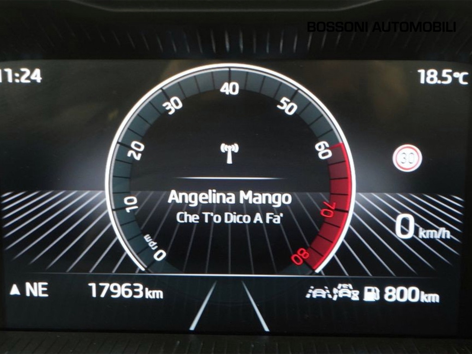 32 - Skoda Kamiq 1.5 tsi act 150cv 130 edition