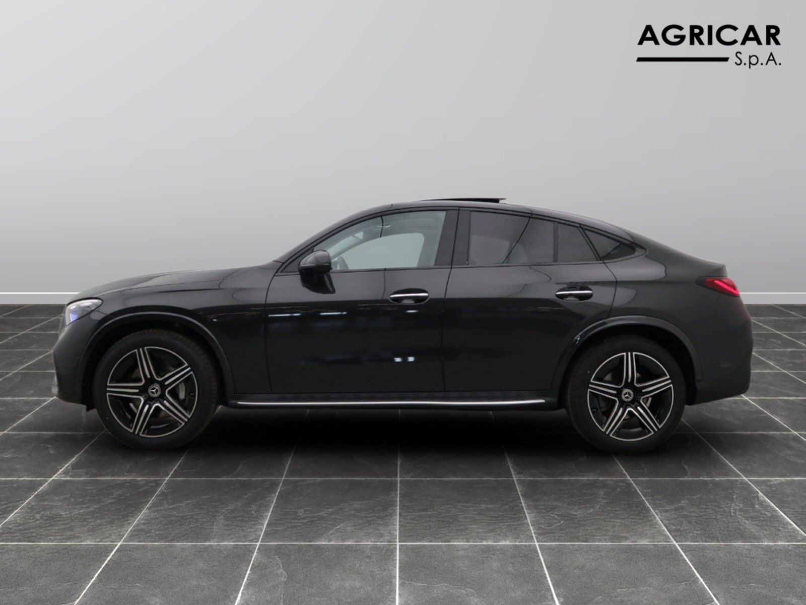 3 - Mercedes GLC coupe 220 d amg line premium 4matic 9g-tronic