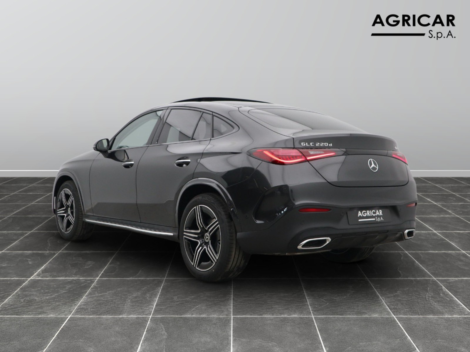 5 - Mercedes GLC coupe 220 d amg line premium 4matic 9g-tronic