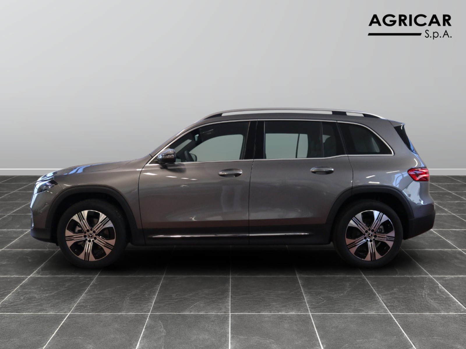 3 - Mercedes EQB 250+ progressive advanced plus