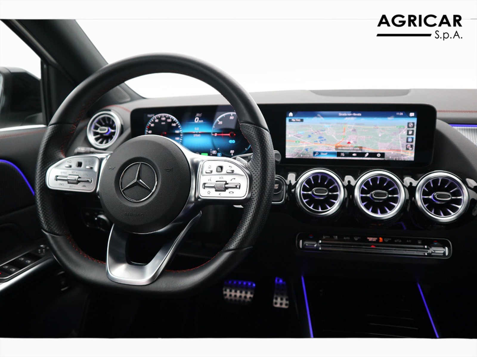 12 - Mercedes EQA 250 premium