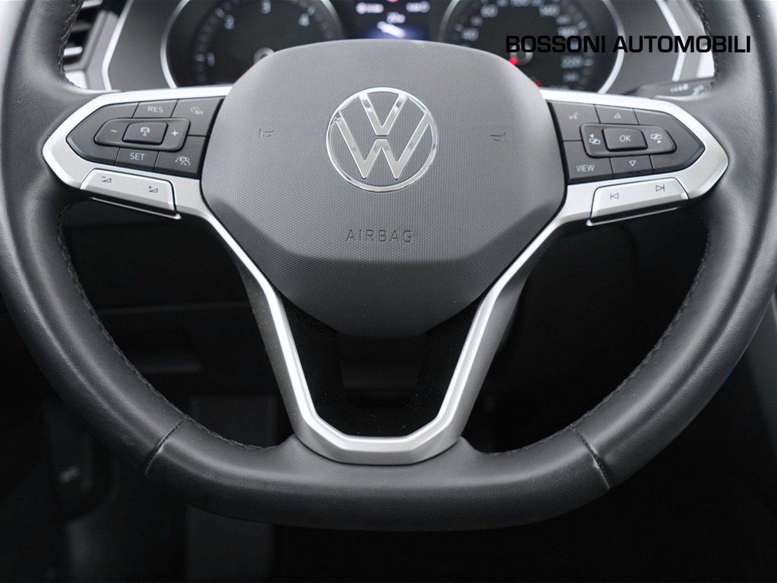 15 - Volkswagen Passat variant 2.0 tdi scr evo 150cv business dsg