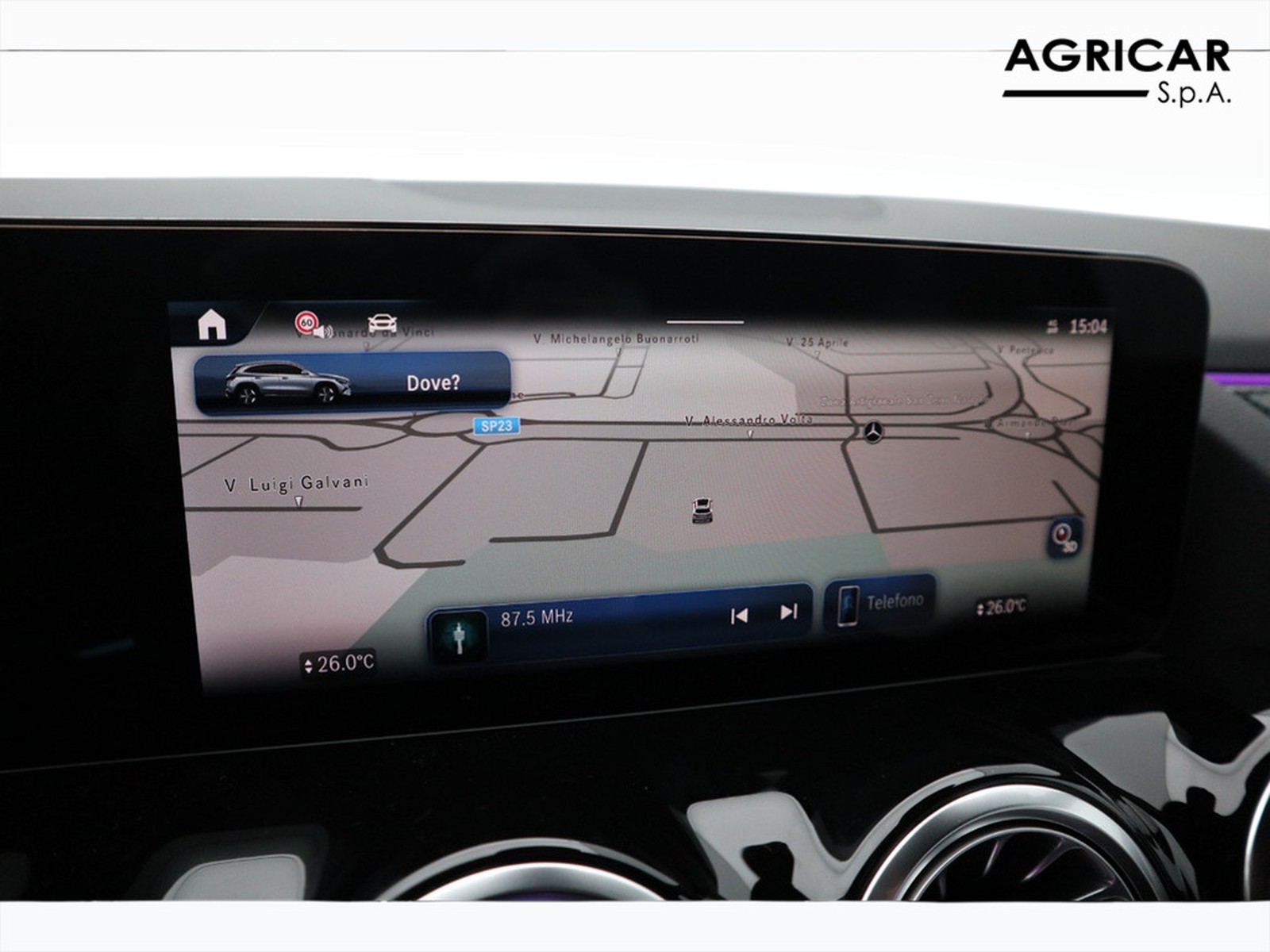 10 - Mercedes GLA 200 d amg line premium 8g-dct