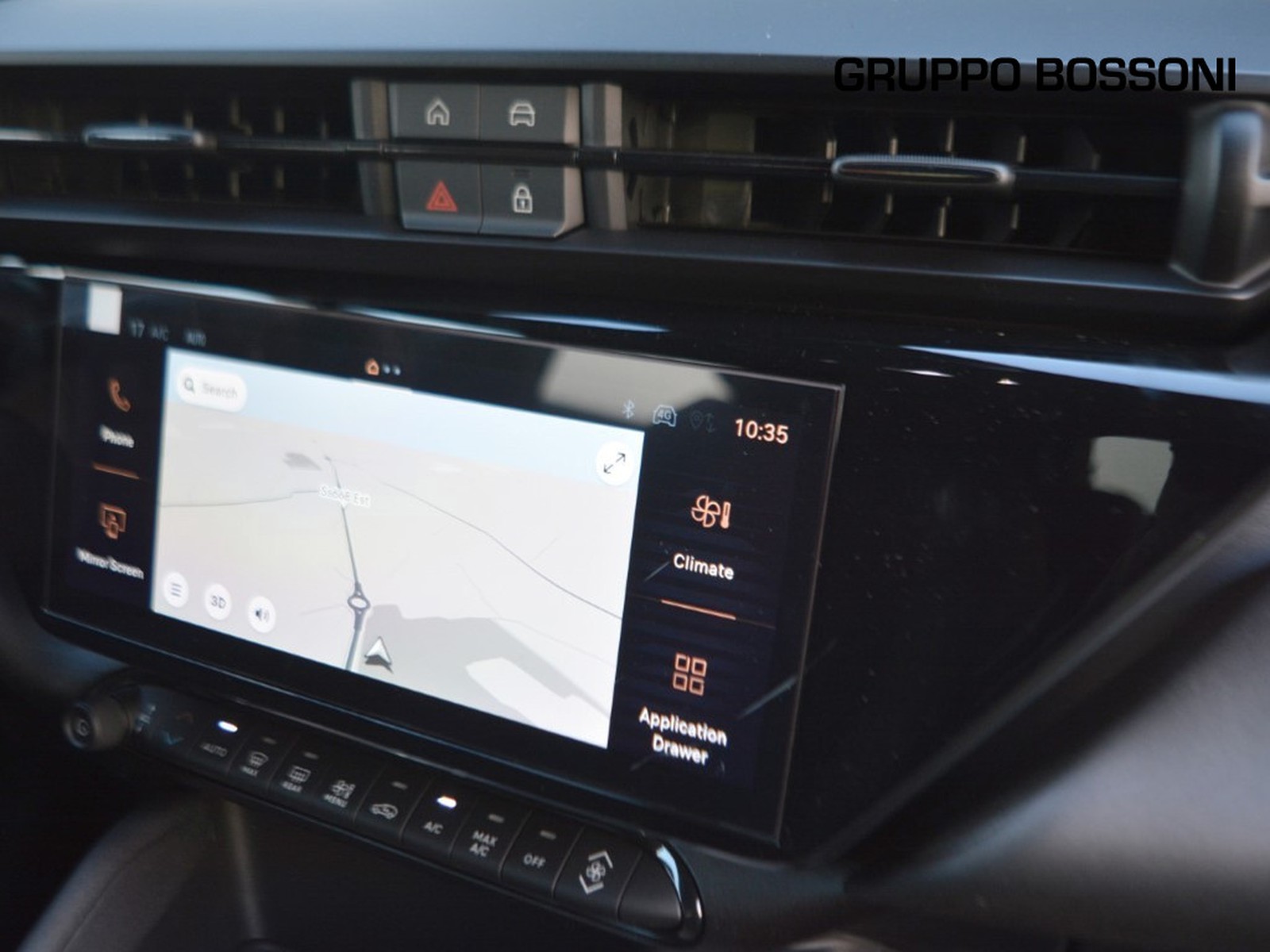 10 - Alfa Romeo Junior 1.2 hybrid 145cv ibrida q4 edct6