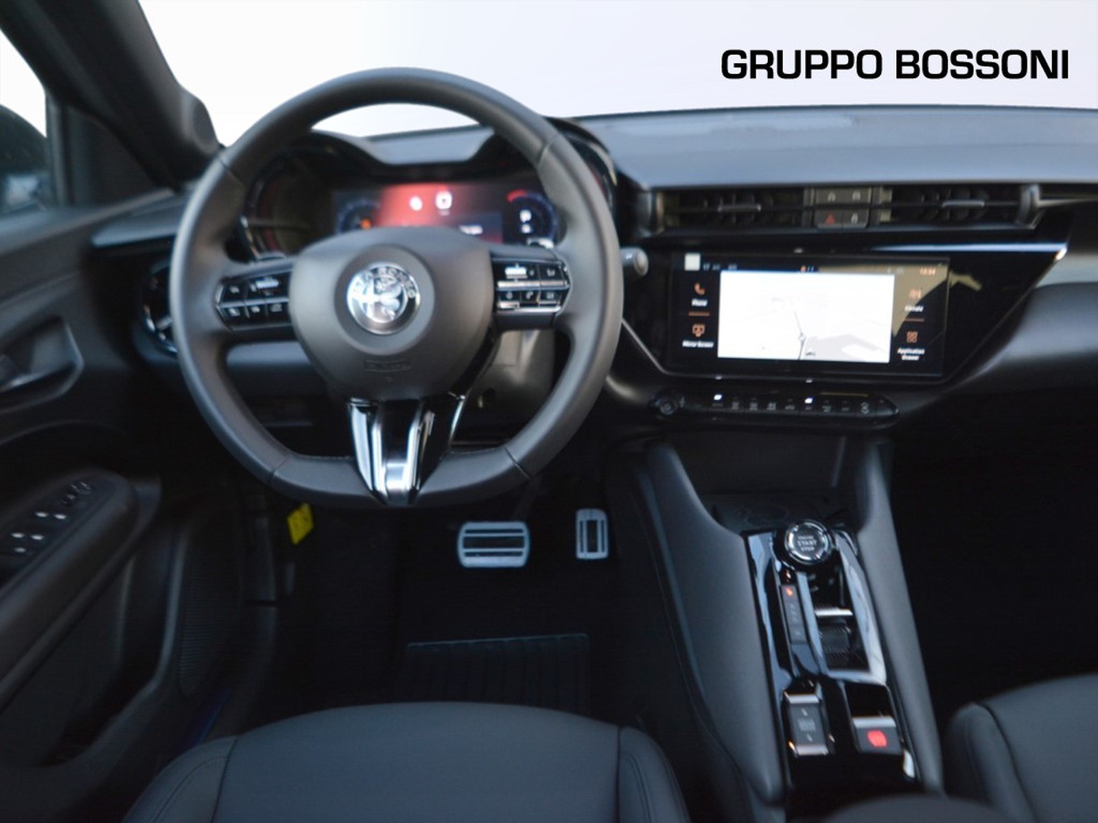 9 - Alfa Romeo Junior 1.2 hybrid 145cv ibrida q4 edct6