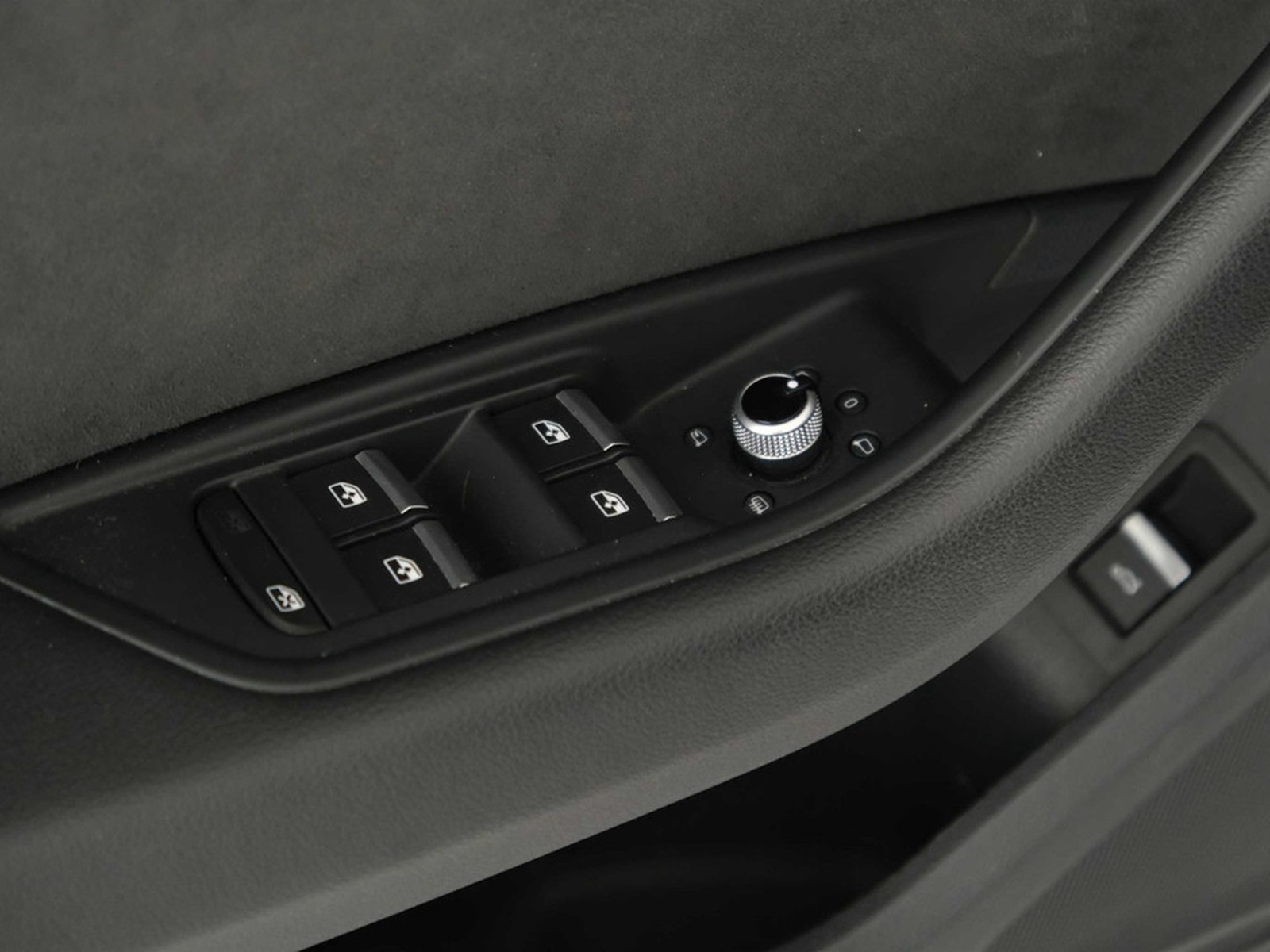 27 - Audi S4 avant 3.0 v6 tdi mhev 341cv sport attitude quattro tiptronic