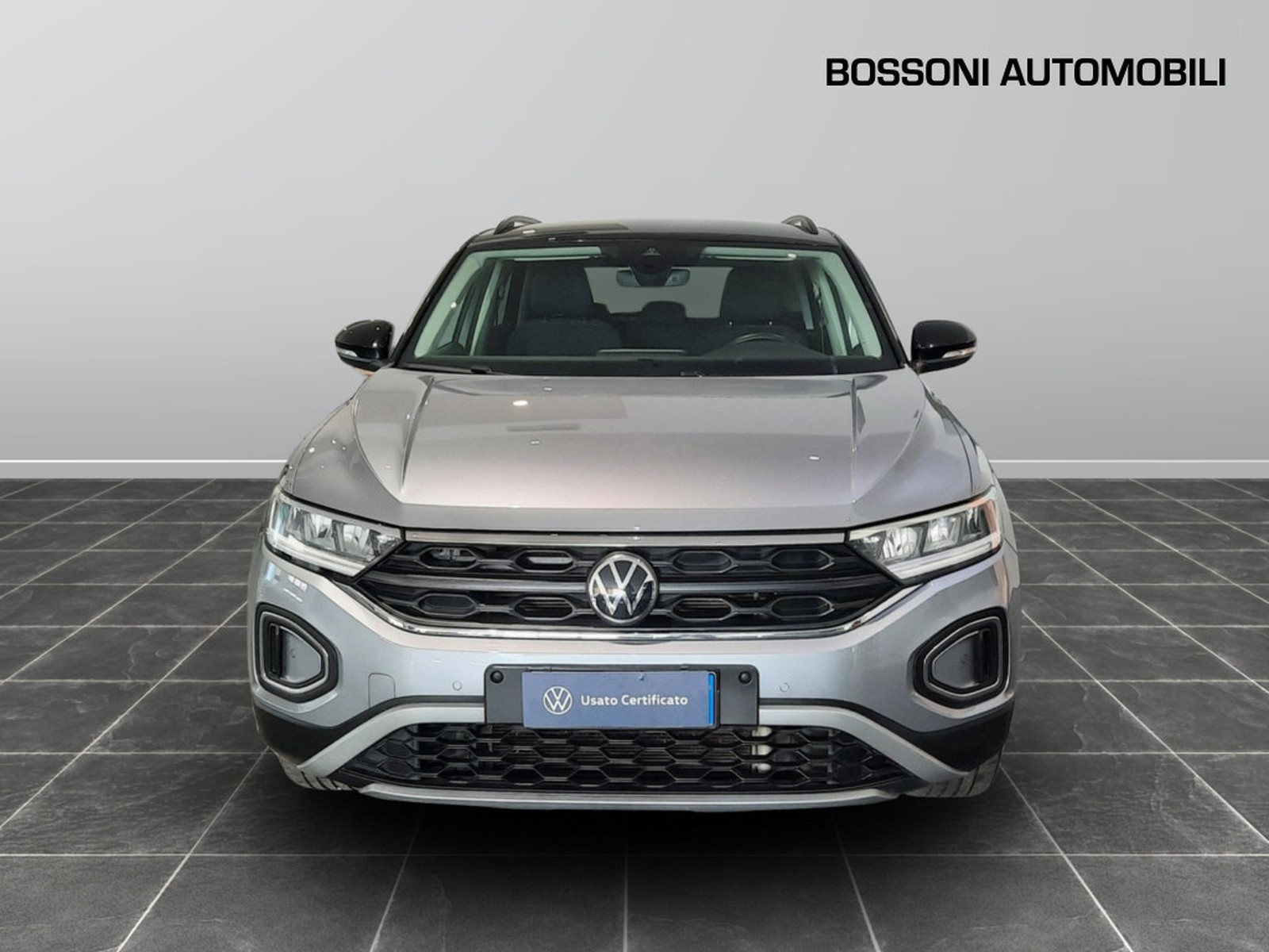 2 - Volkswagen T-Roc 1.0 tsi 110cv life