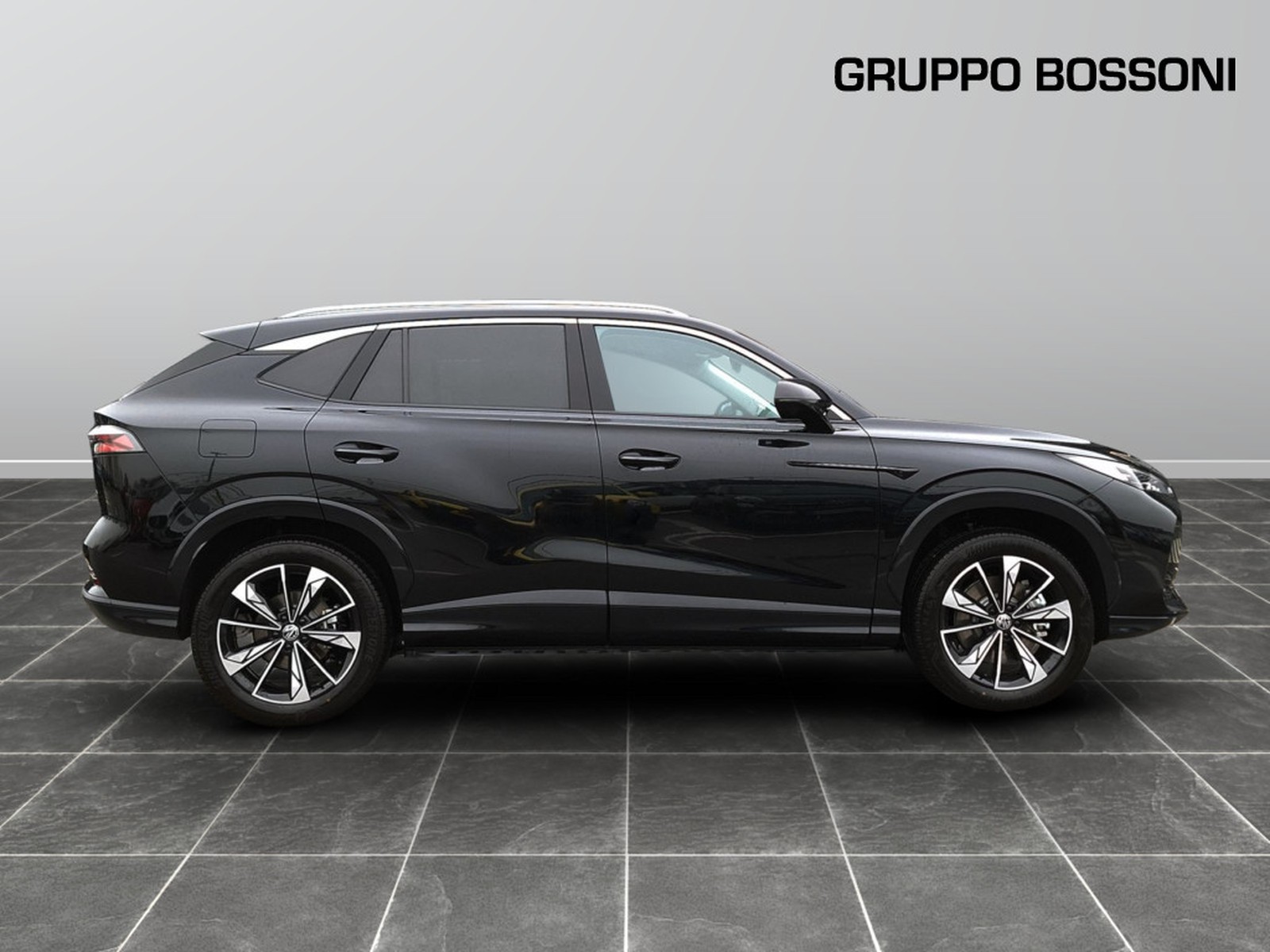 4 - Mg HS 1.5 phev comfort auto