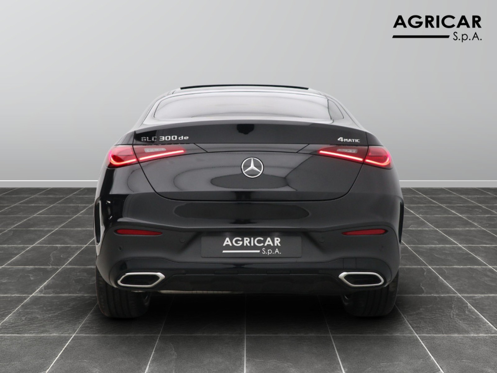 6 - Mercedes GLC coupe 300 de plug in hybrid amg line premium tech 4matic 9g-tronic