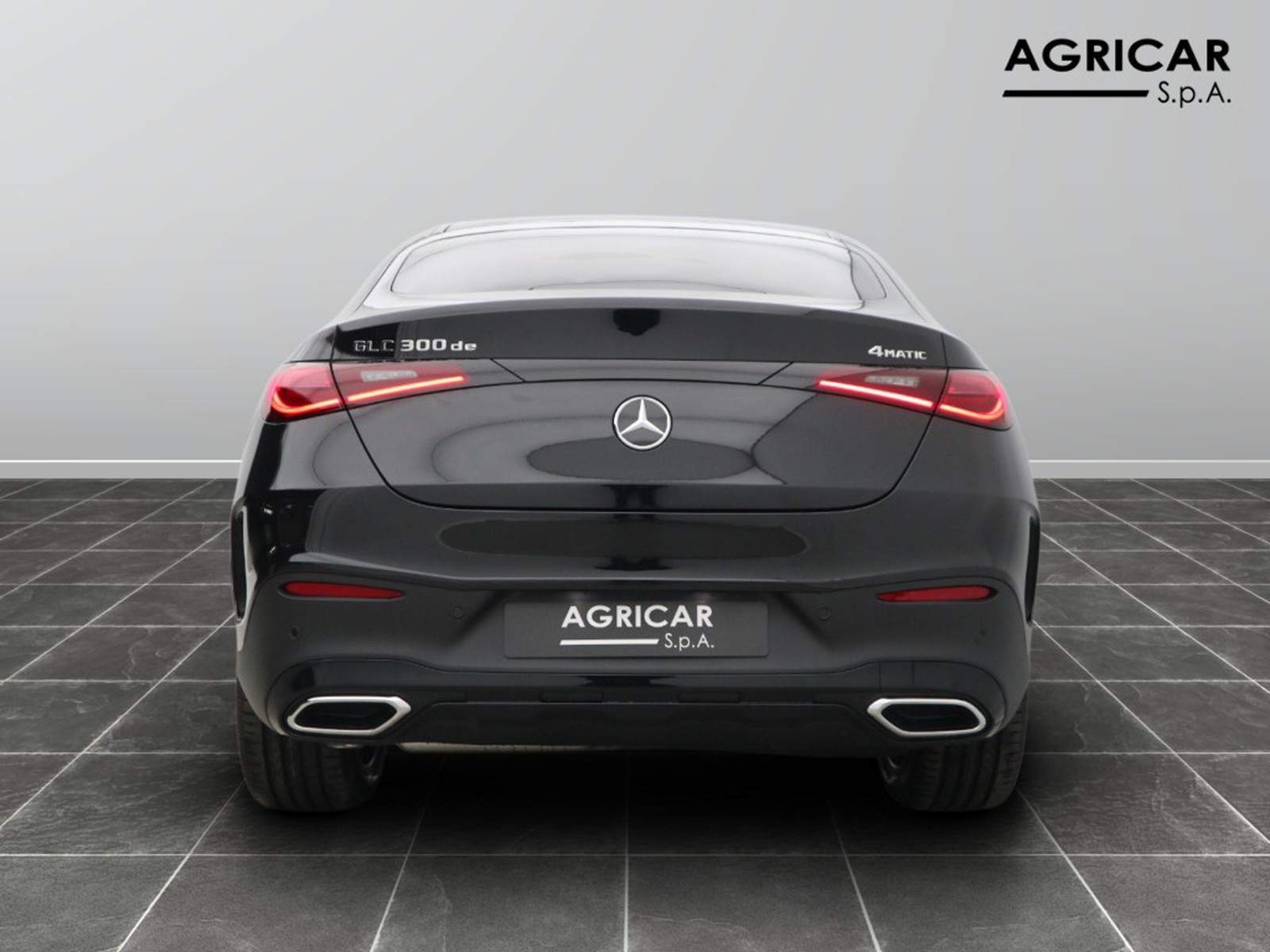 6 - Mercedes GLC coupe 300 de plug in hybrid amg line advanced tech 4matic 9g-tronic