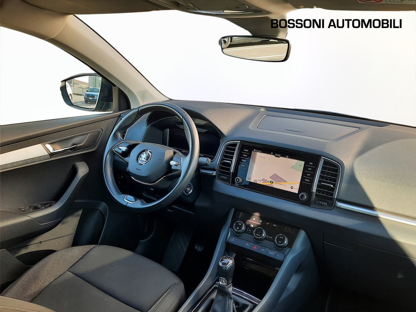 6 - Skoda Karoq 1.0 tsi 110cv executive