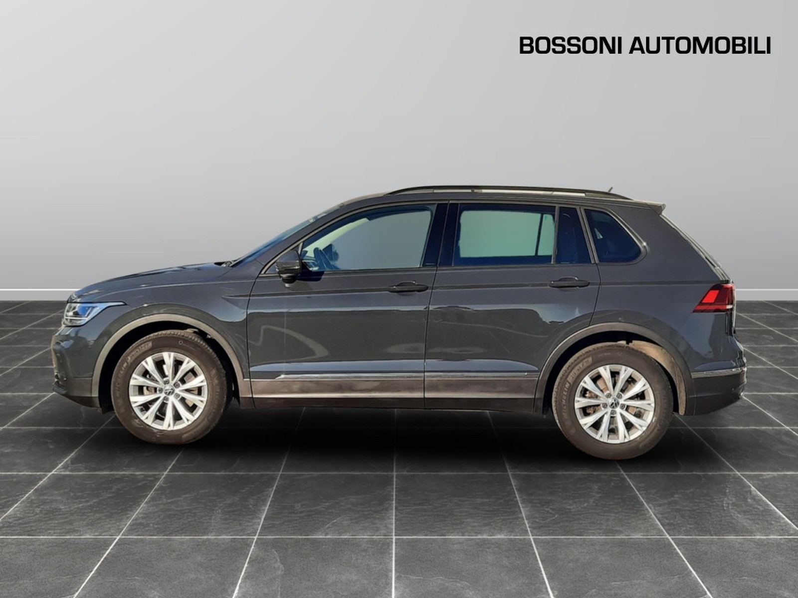 3 - Volkswagen Tiguan 2.0 tdi scr 150cv life dsg