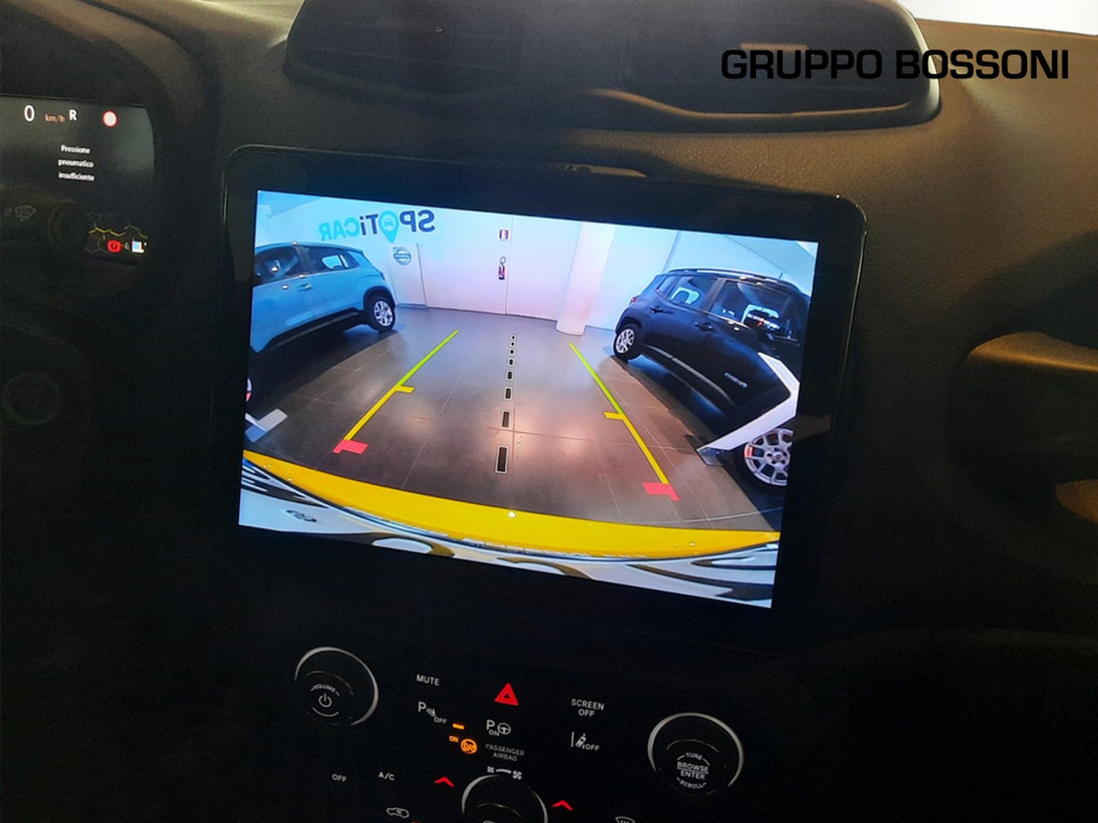 12 - Jeep Renegade 1.5 turbo t4 mhev altitude 2wd dct