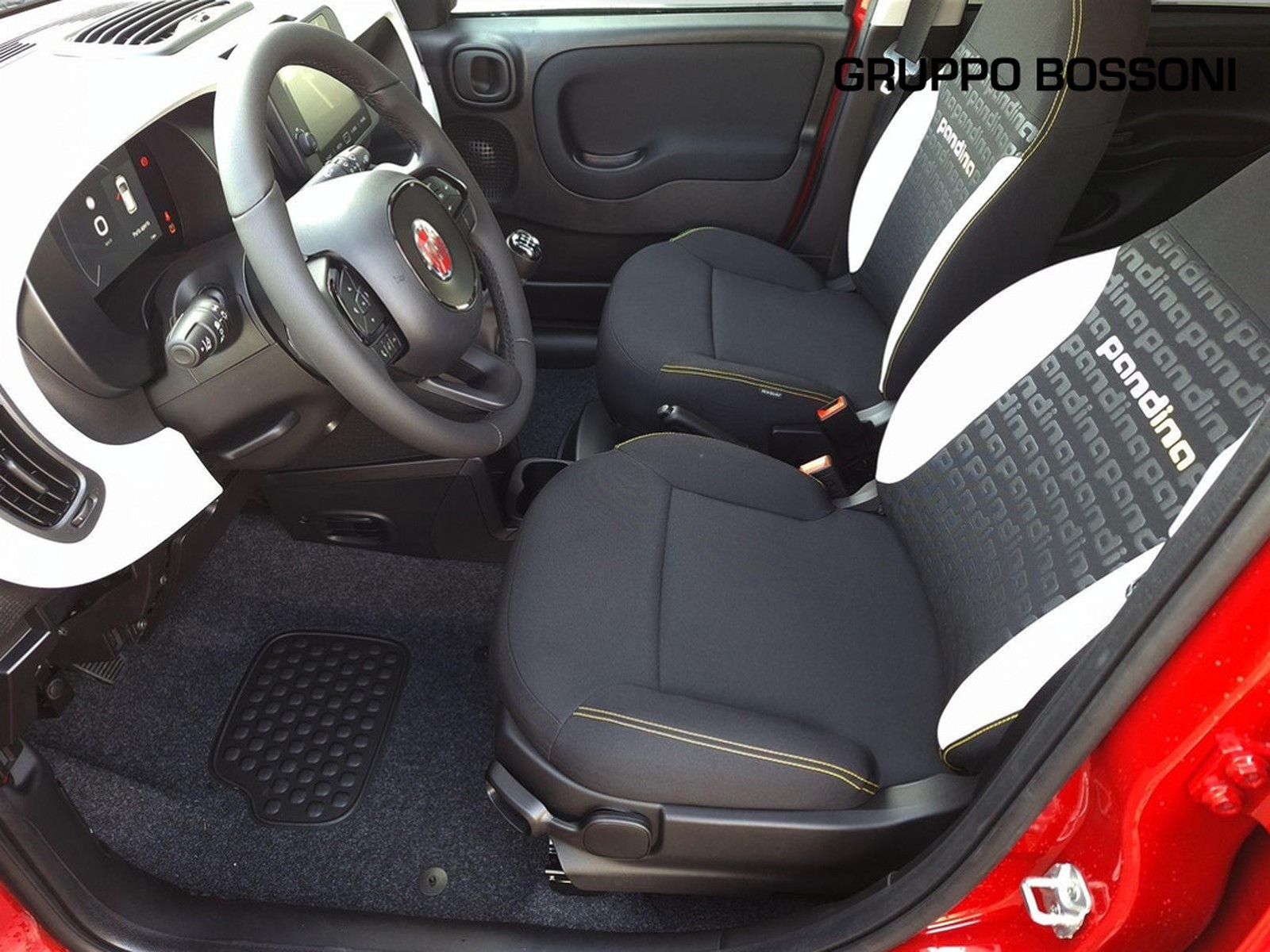 11 - Fiat Pandina cross 1.0 firefly hybrid 70cv s&s