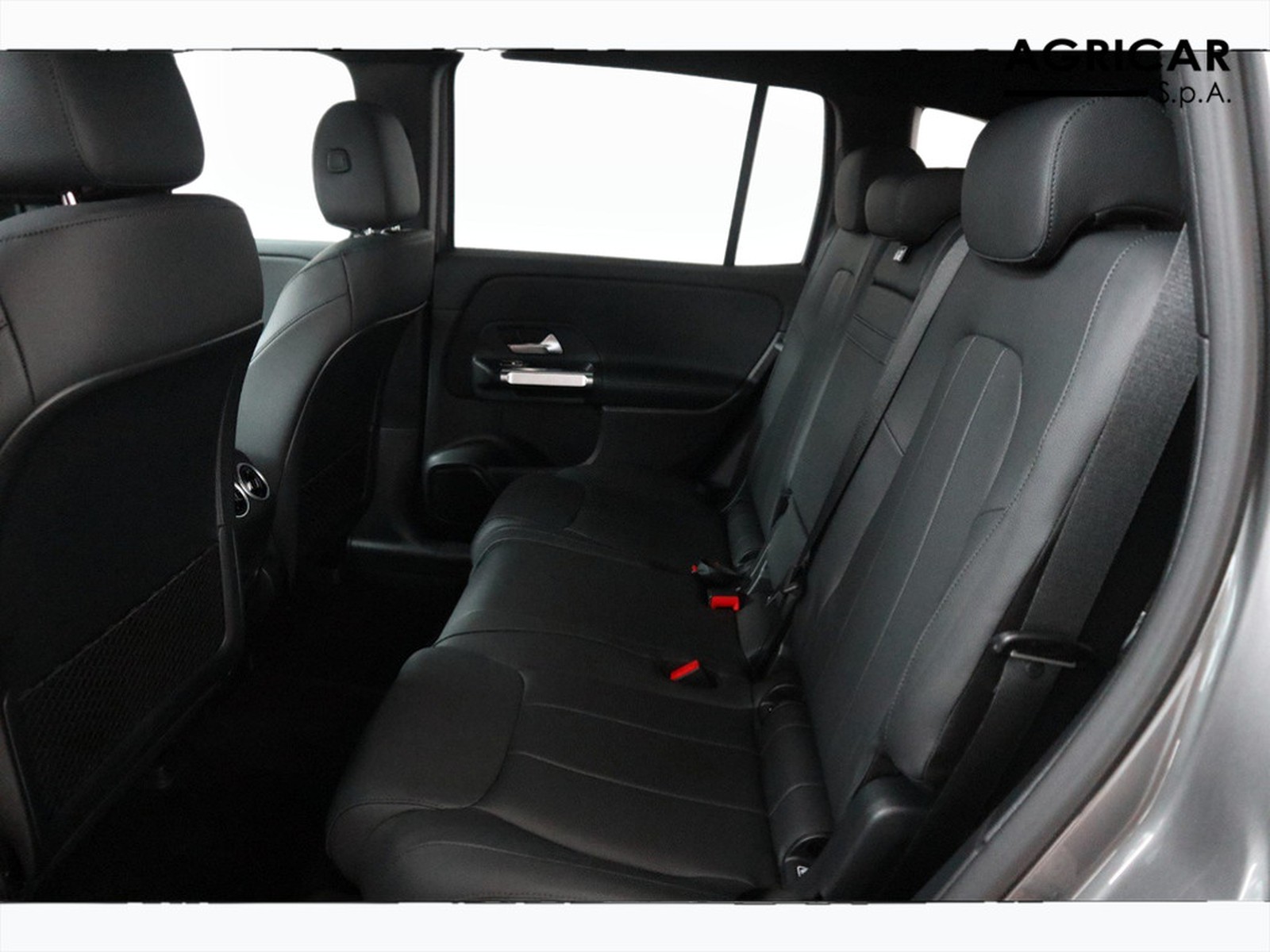 8 - Mercedes EQB 250+ progressive advanced