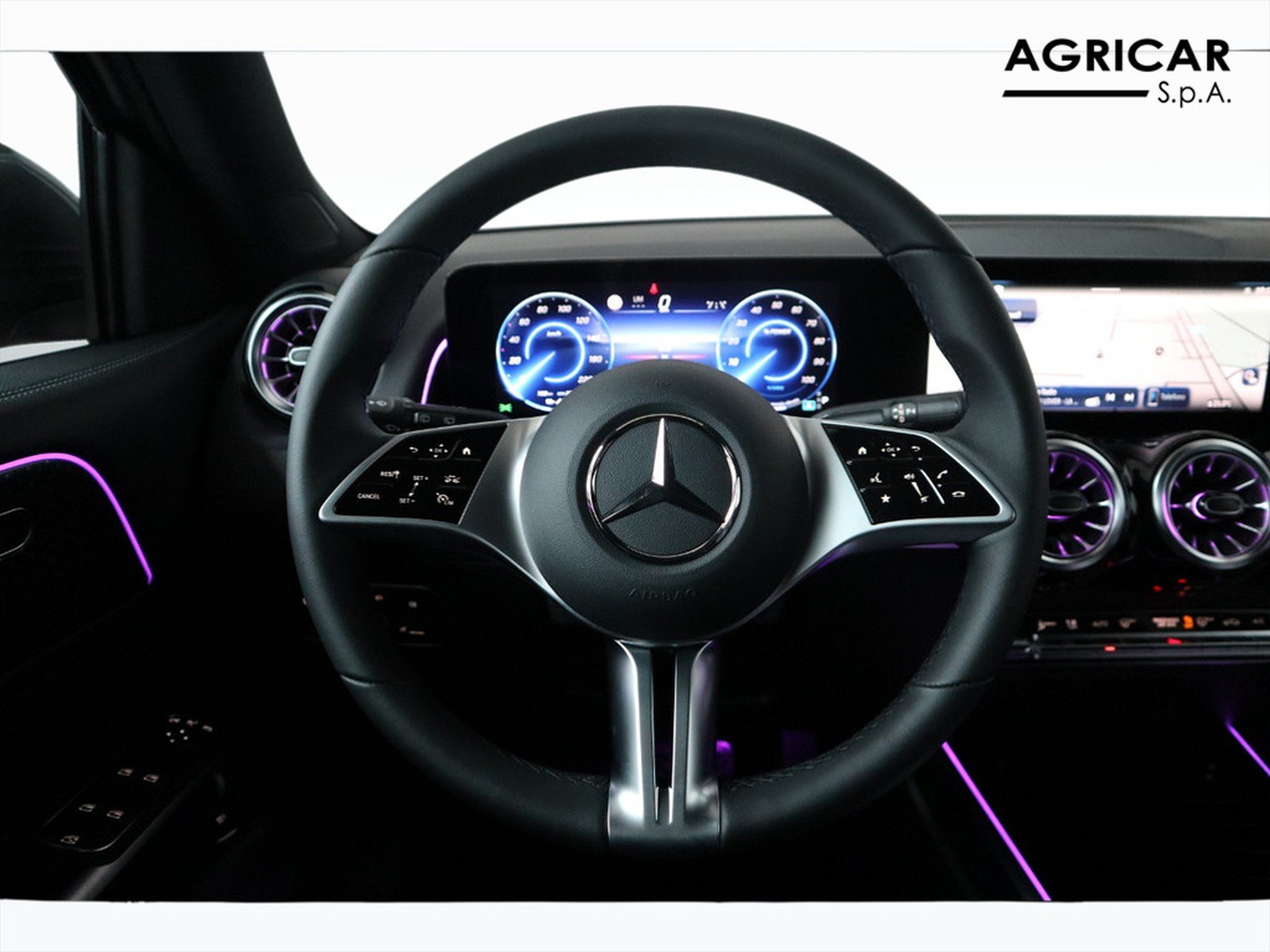 17 - Mercedes EQB 250+ progressive advanced