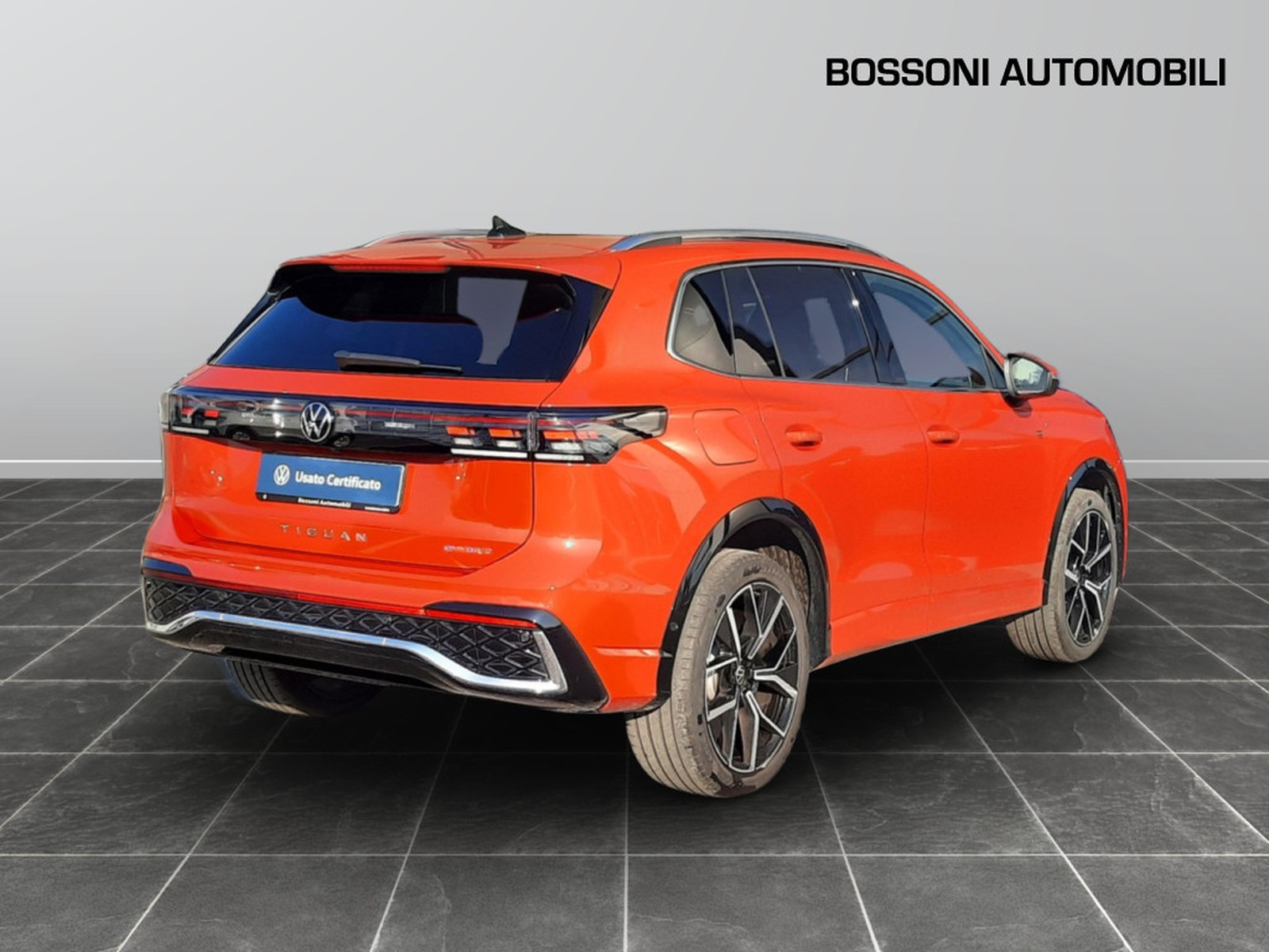 4 - Volkswagen Tiguan 1.5 tsi ehybrid 204cv r-line plus dsg