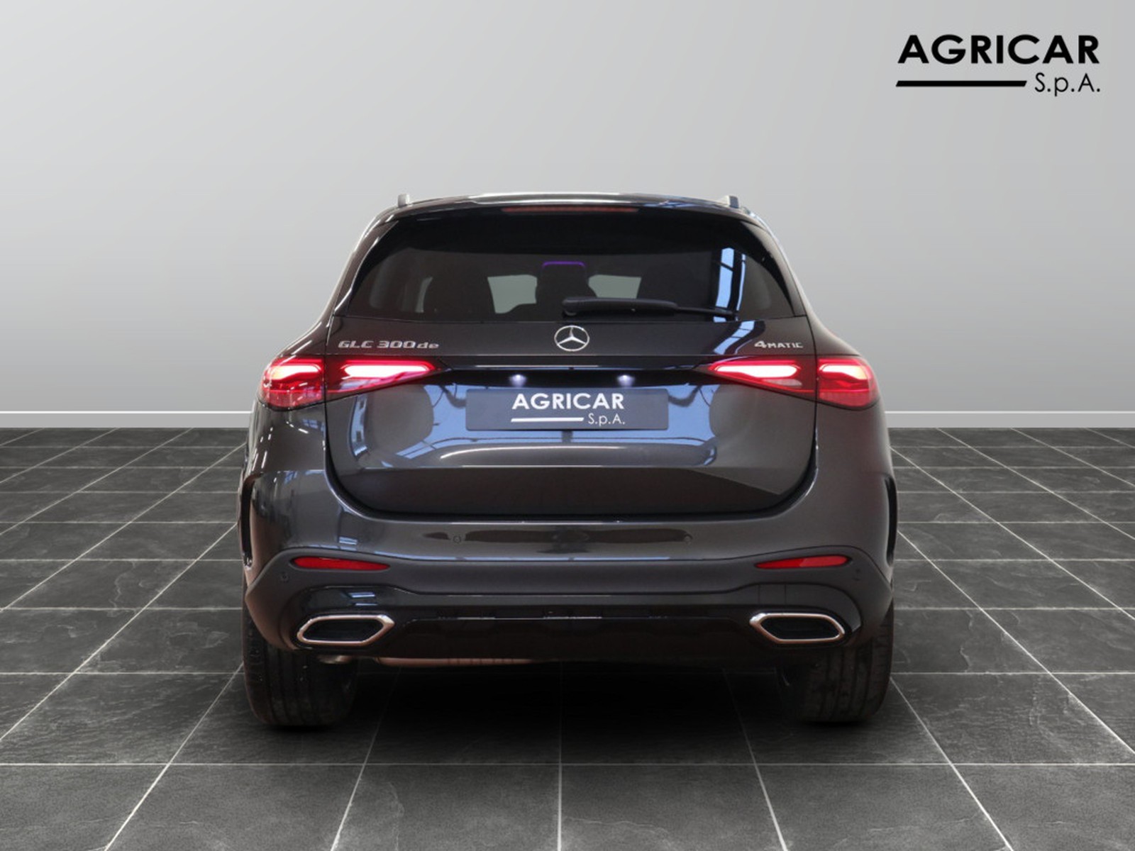 6 - Mercedes GLC suv 300 de plug in hybrid amg line advanced tech 4matic 9g-tronic