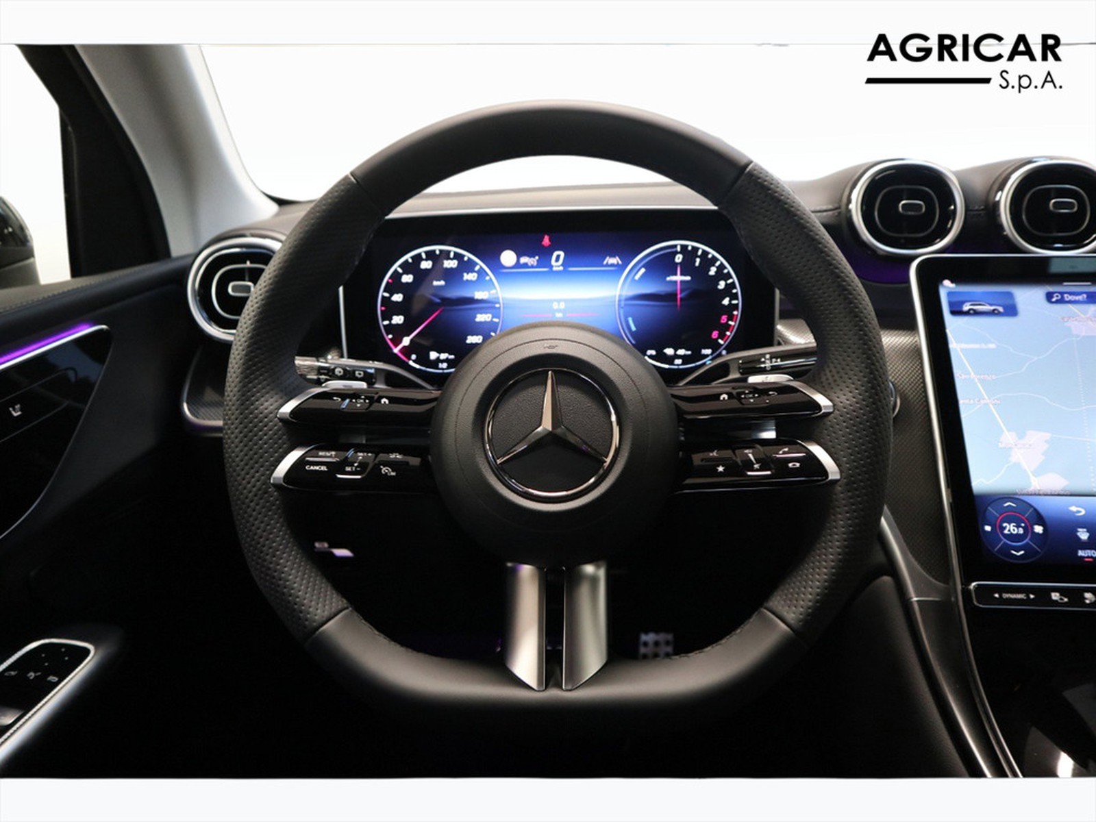 16 - Mercedes GLC suv 300 de plug in hybrid amg line advanced tech 4matic 9g-tronic