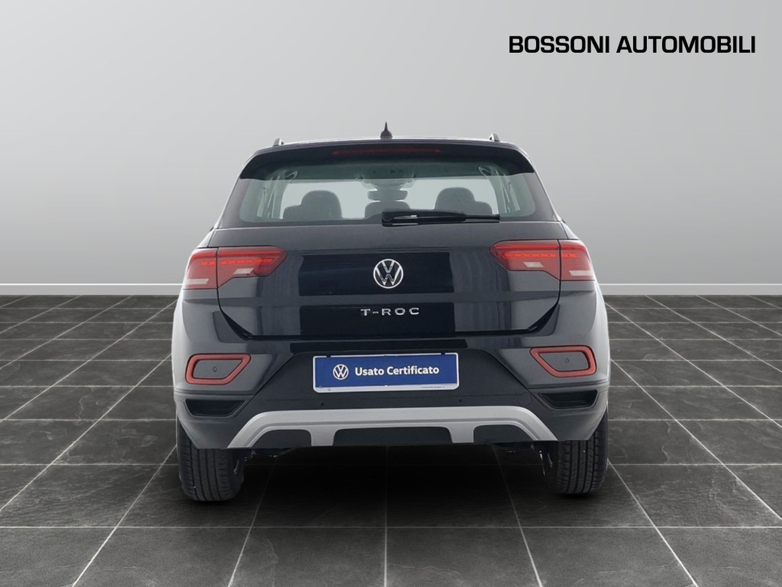 5 - Volkswagen T-Roc 2.0 tdi scr 115cv life