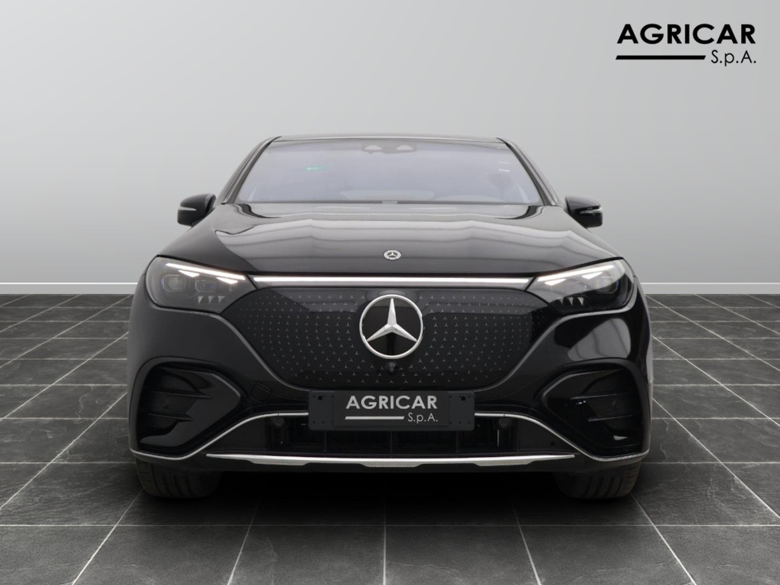 2 - Mercedes EQE suv 350 amg line premium plus 4matic