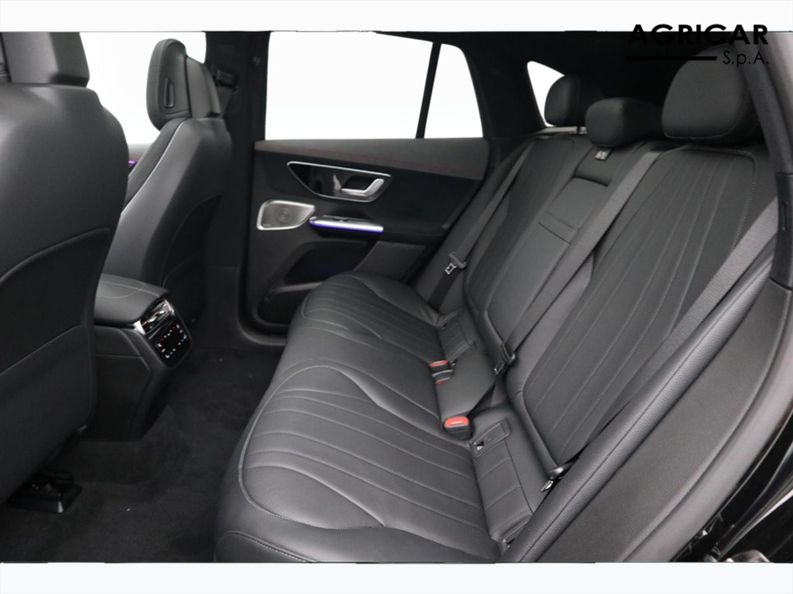 8 - Mercedes EQE suv 350 amg line premium plus 4matic