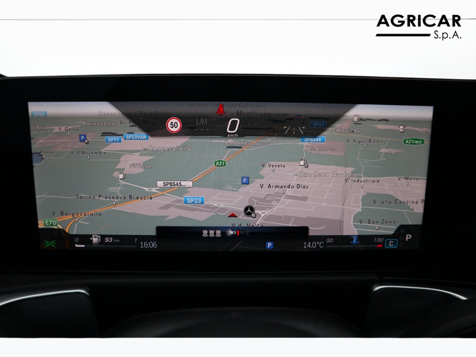 16 - Mercedes GLB 200 d amg line premium 4matic 8g-dct