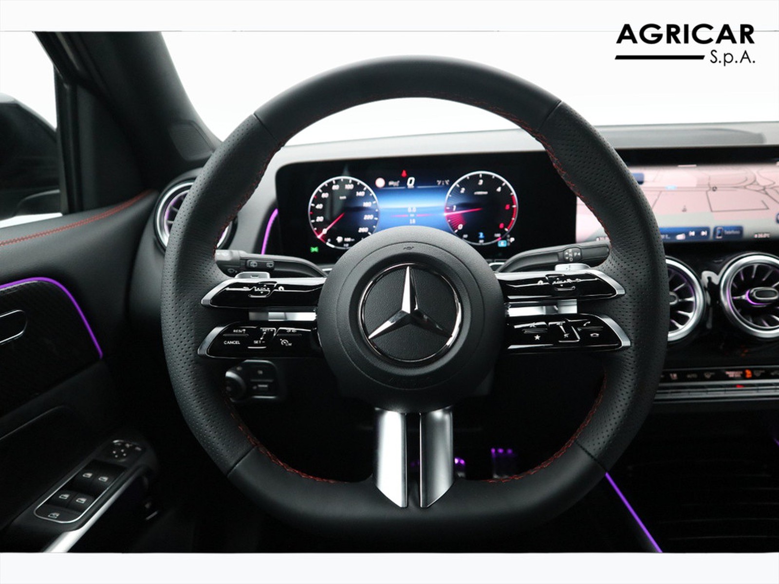 18 - Mercedes GLB 200 d amg line advanced plus 8g-dct 7p.ti